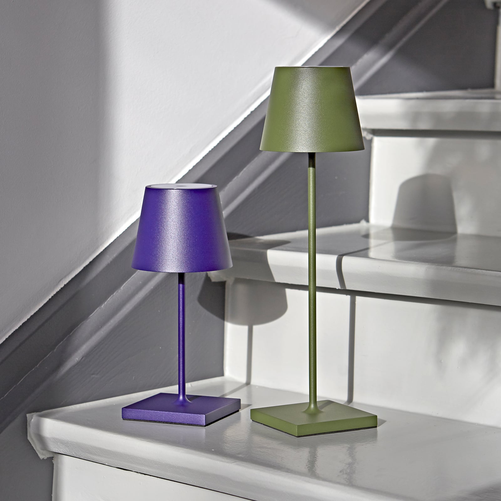 LED oppladbar bordlampe Nuindie dimbar grønn IP54 - Sigor nærbilde av touchbryter