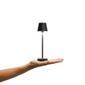 LED oppladbar bordlampe Nuindie Pocket svart dimbar IP54 forfra