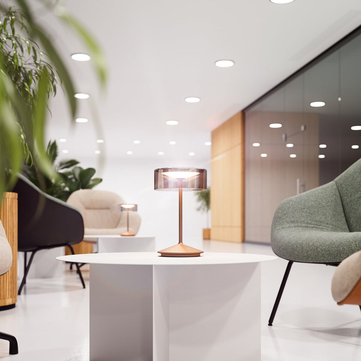 LED oppladbar bordlampe Numotion bronse glass IP54 dimbar detalj