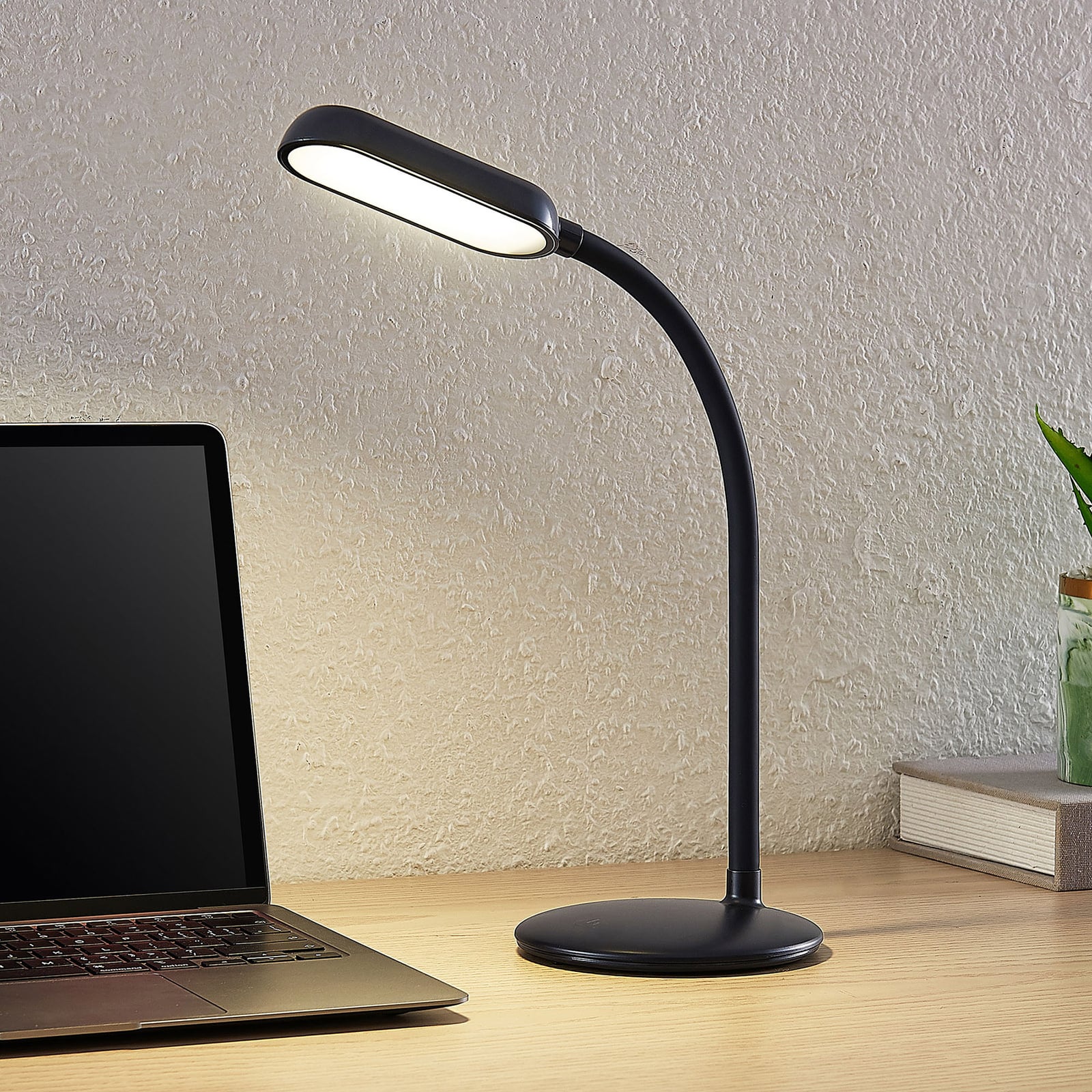 LED oppladbar bordlampe Opira svart dimbar USB 51 cm forfra