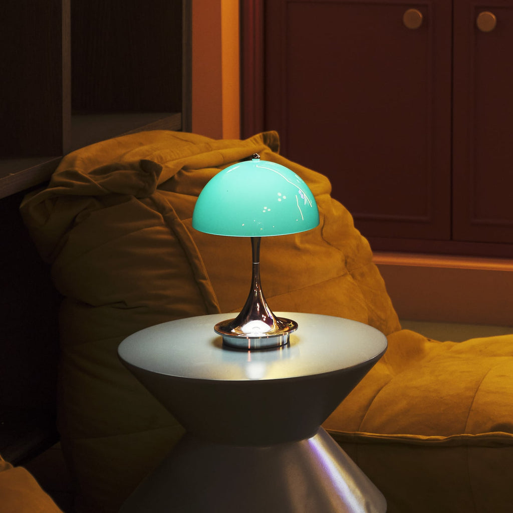 LED oppladbar bordlampe Panthella 160 opalgrønn IP44 dimbar forfra
