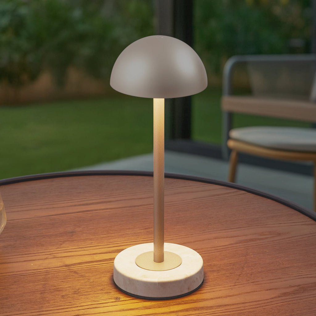 LED oppladbar bordlampe Pippin gull/travertin forfra
