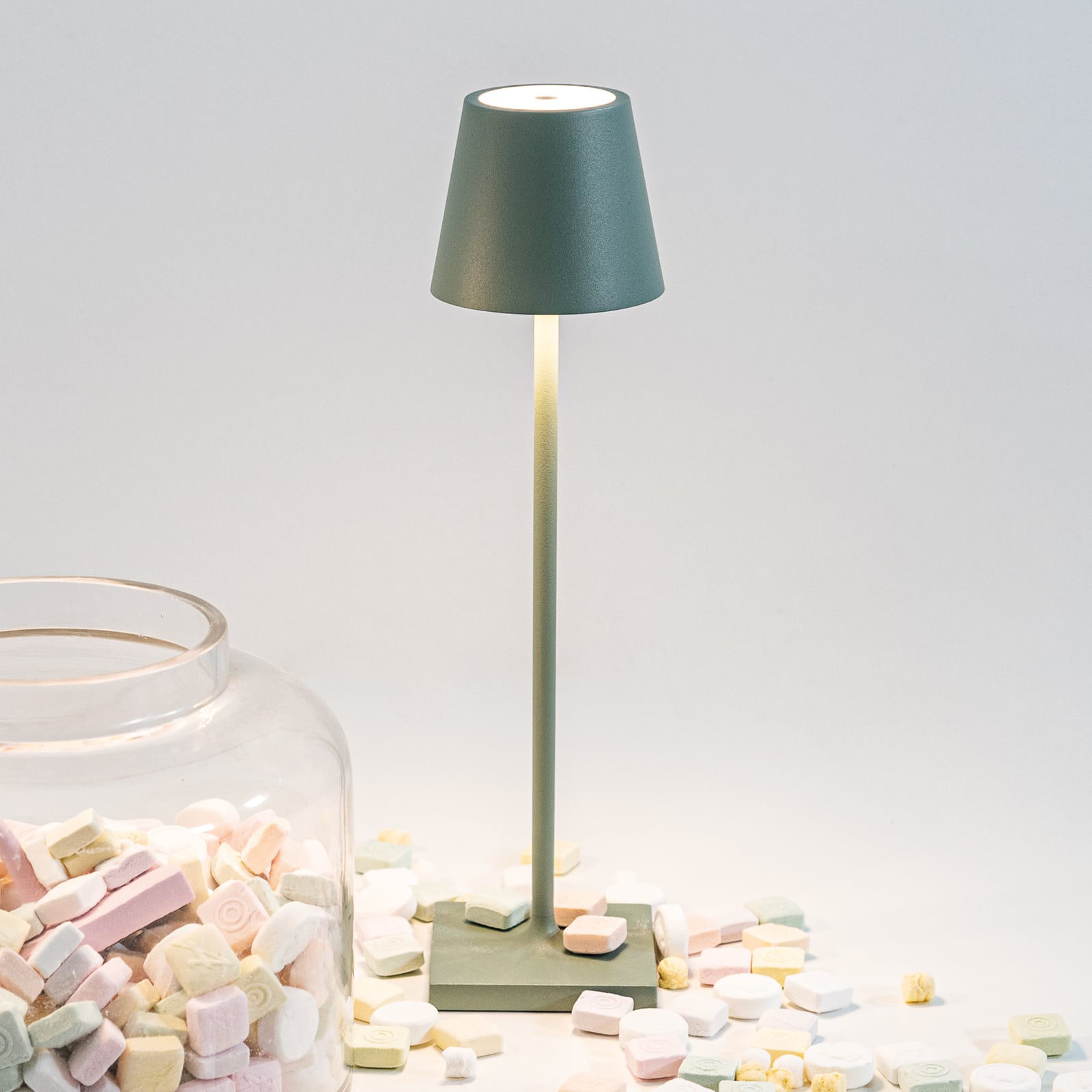 LED oppladbar bordlampe Poldina micro dimbar IP65 salvie forfra
