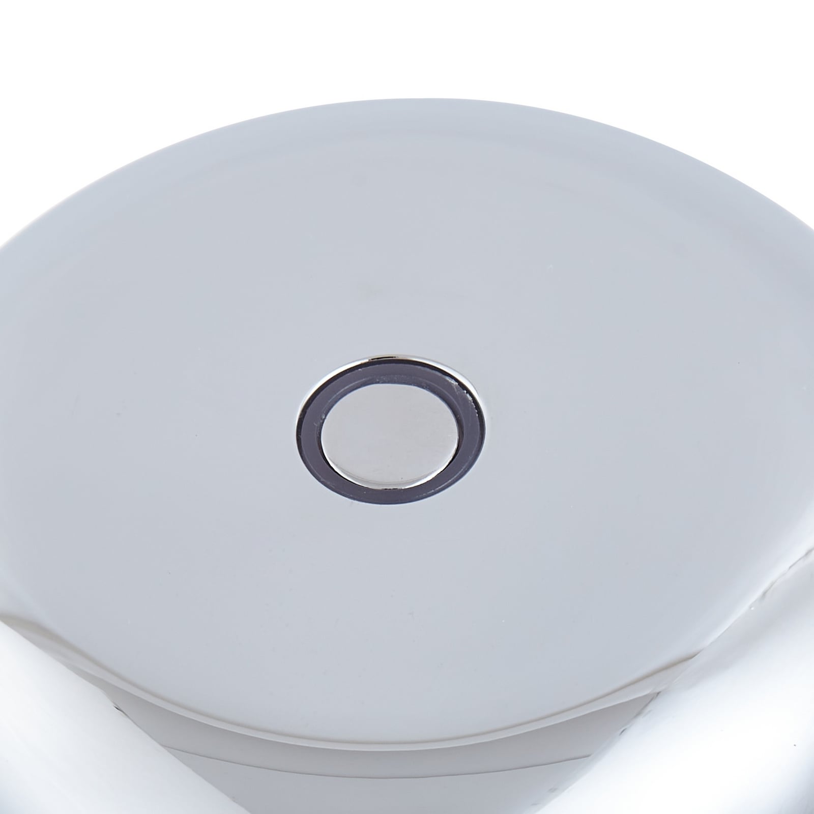 Nærbilde av touchdimmer på LED oppladbar bordlampe Quill krom CCT dimbar IP54
