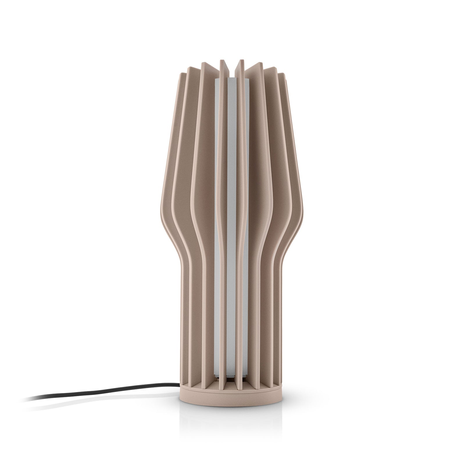 LED oppladbar bordlampe RADIANT beige dimbar IP44 nærbilde av lampe
