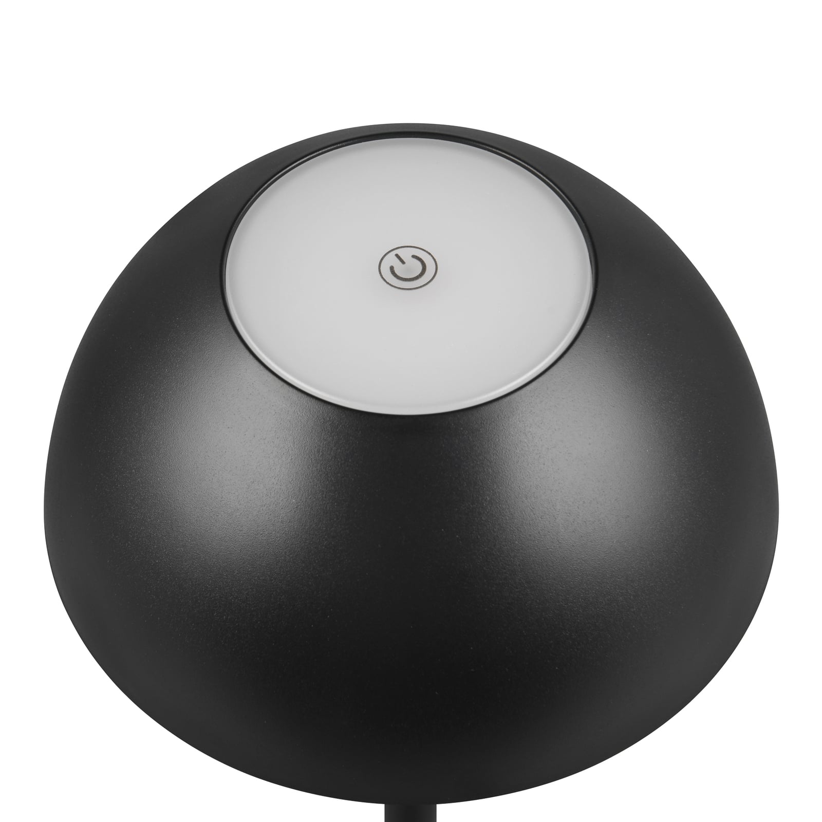 Bordlampe Ricardo med USB-C lader koblet til