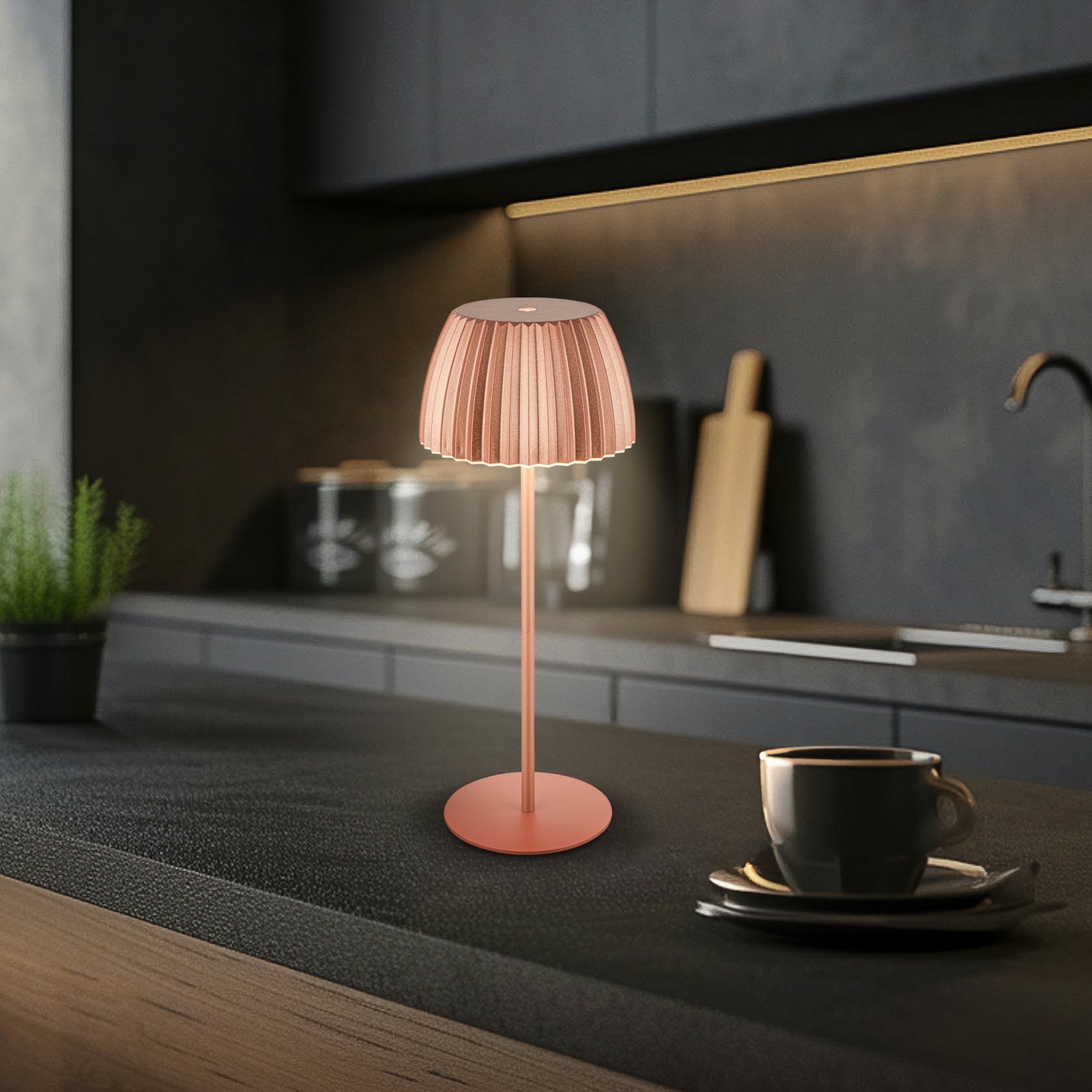 Detaljbilde av LED oppladbar bordlampe Riffle dimbar kobber 36 cm IP44