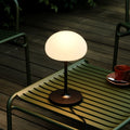 LED oppladbar bordlampe Sponge on a Stick forfra