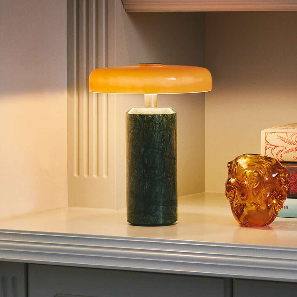 LED oppladbar bordlampe Trip marmor glass dimbar IP44 bakside