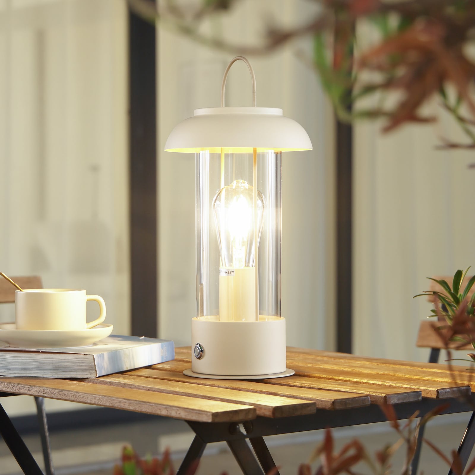 LED oppladbar bordlampe Yvette apricot glass IP44 dimbar forfra