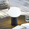 LED oppladbar bordlampe Zelie dimbar svart aluminium IP44 forfra