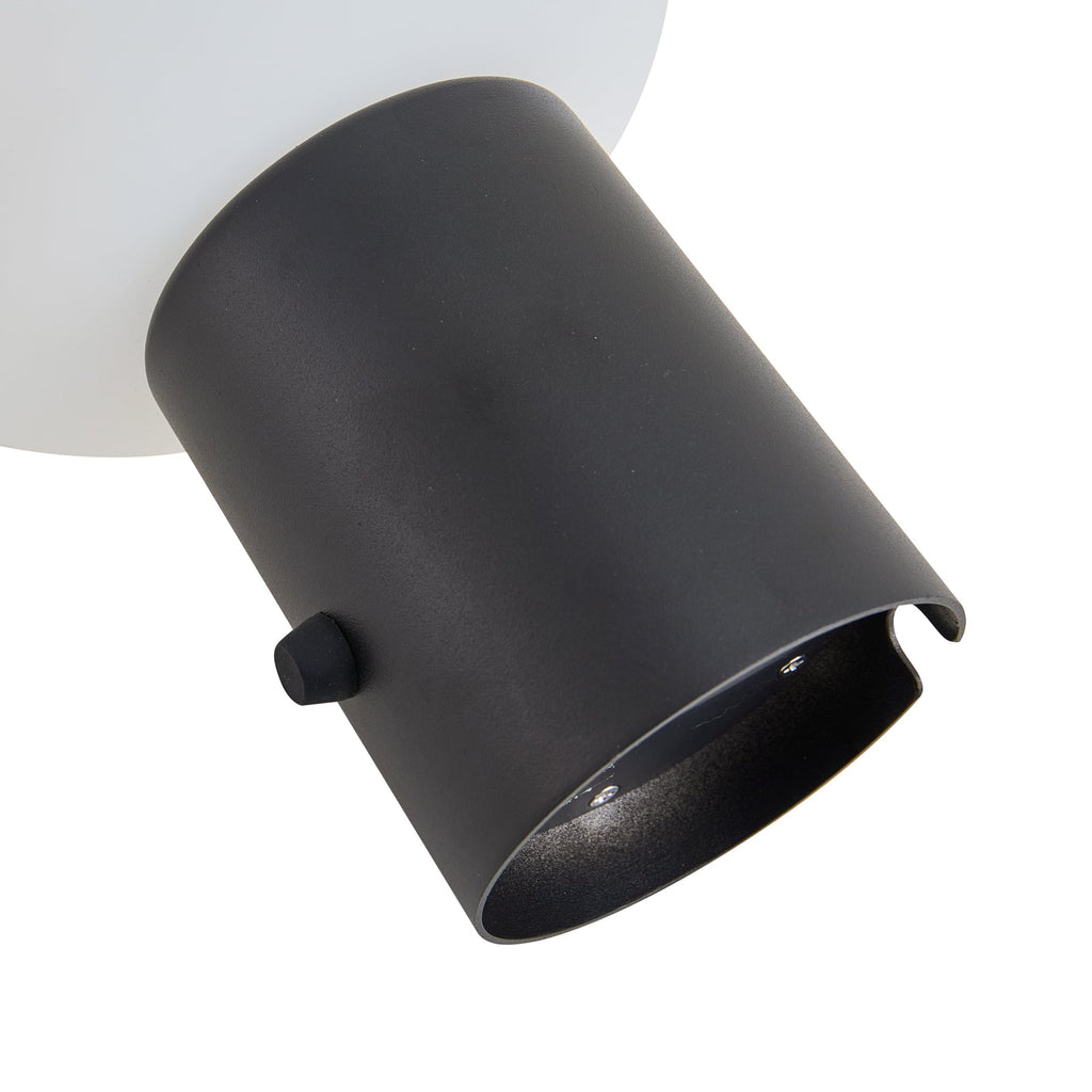 LED oppladbar bordlampe Zelie dimbar svart aluminium IP44 lys i mørket