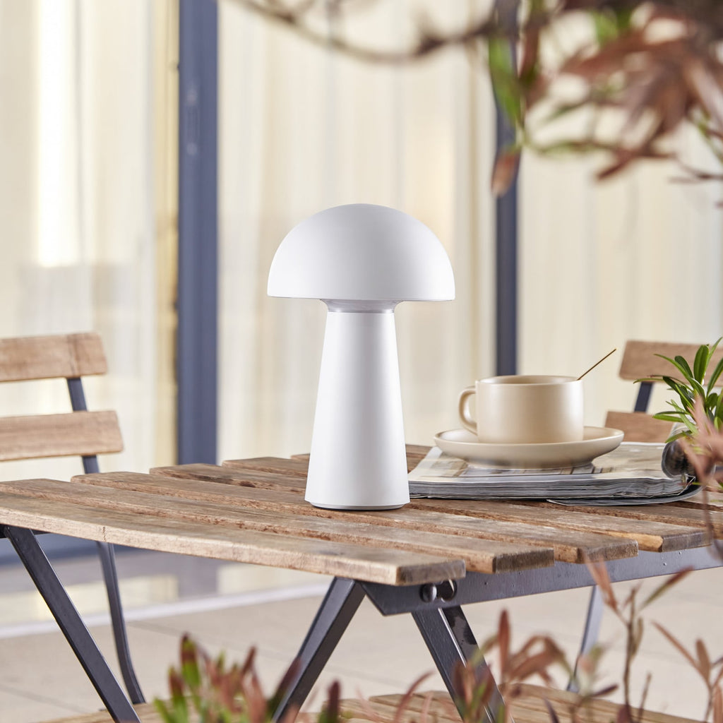 LED oppladbar bordlampe Zyre hvit IP44 berøringsdimmer bakside