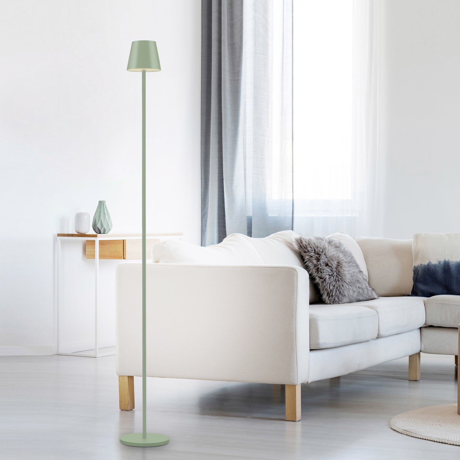 LED oppladbar gulvlampe Euria grønn IP54 dimbar bakside