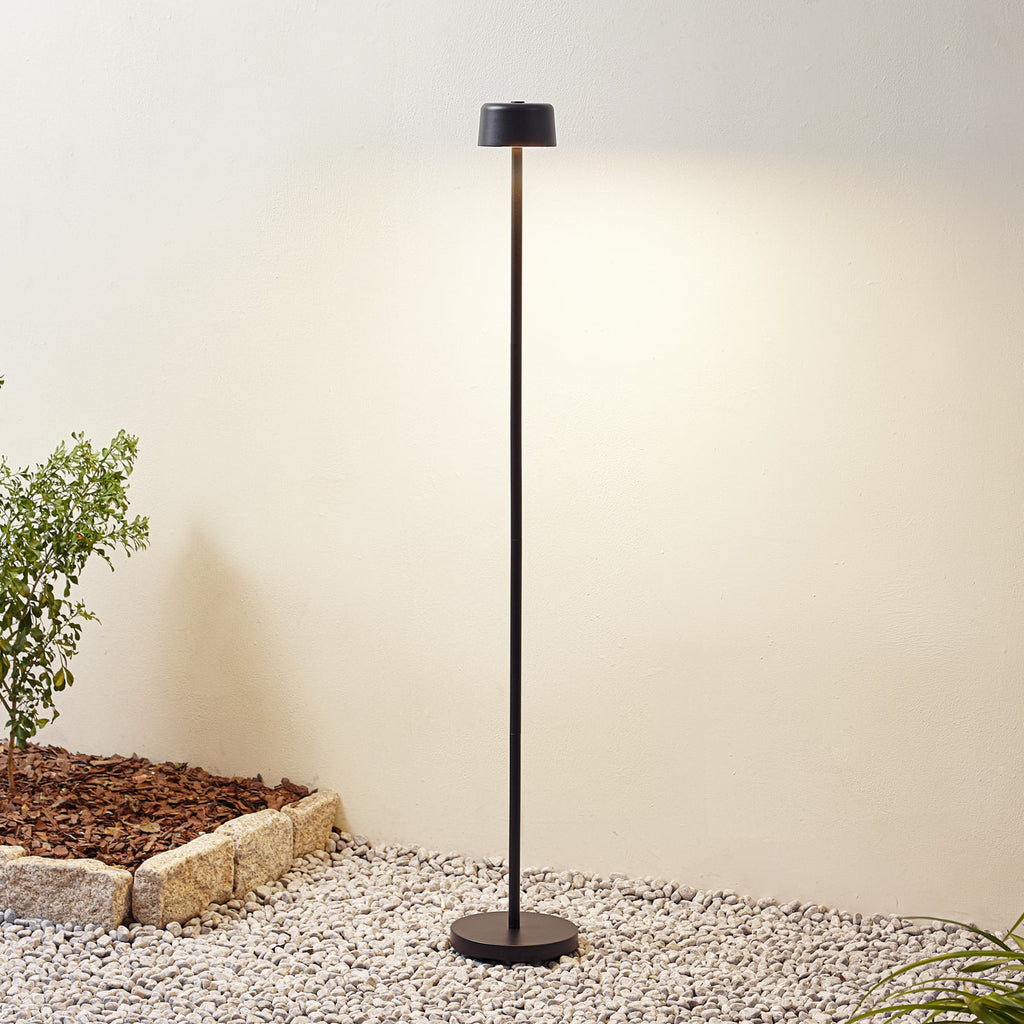 LED oppladbar gulvlampe Isason dimbar svart aluminium forfra
