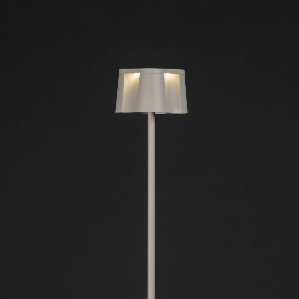 LED oppladbar gulvlampe Nice aluminium hvit IP54 dimbar CCT detalj