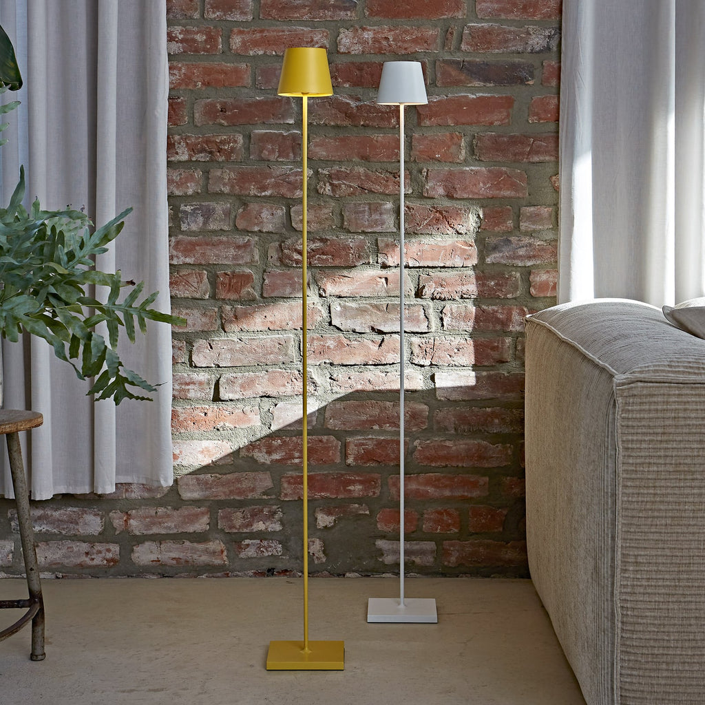 LED oppladbar gulvlampe Nuindie dimbar hvit med ladekabel