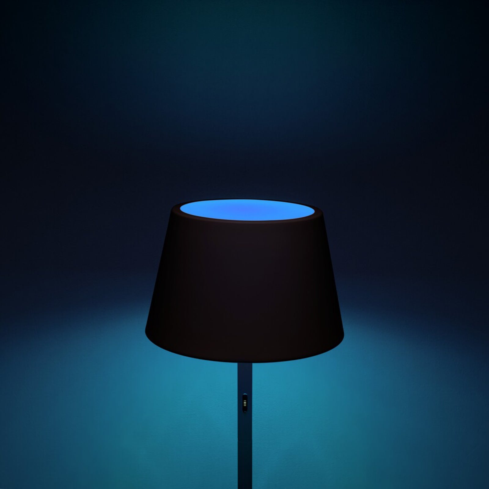 Detalj av LED oppladbar gulvlampe Pomezia svart 150 cm IP54