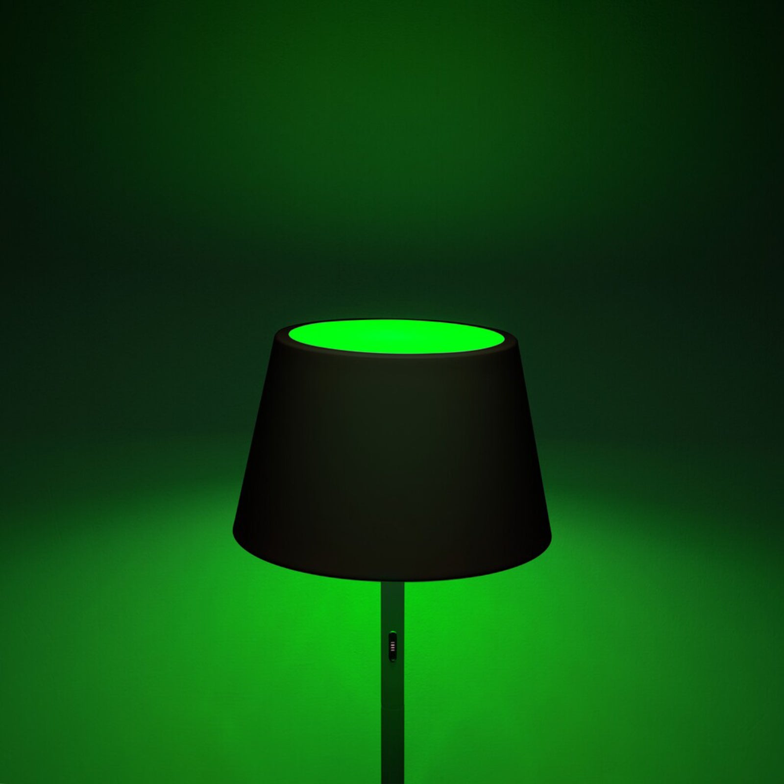 Nærbilde av LED oppladbar gulvlampe Pomezia svart 150 cm IP54 LED-lyskilde