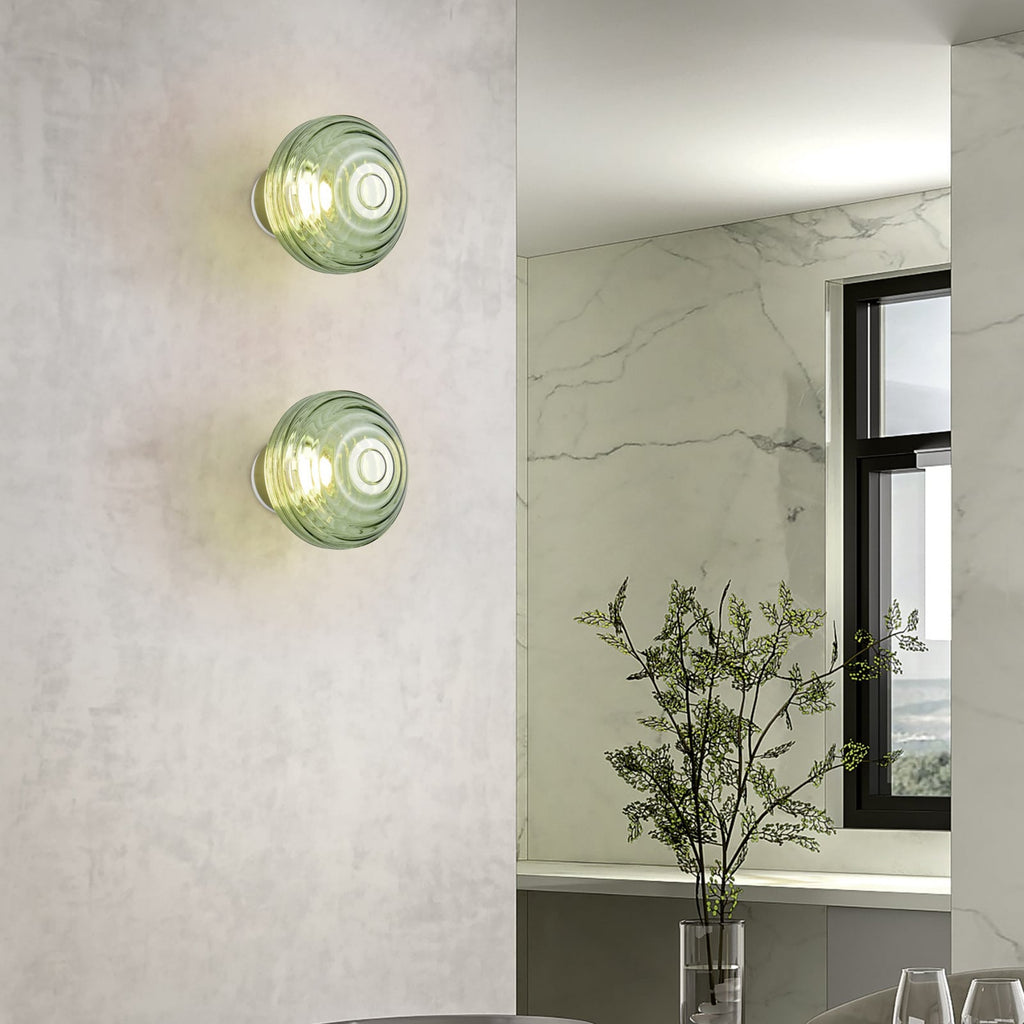 LED oppladbar vegglampe Earl glass Ø15,5 cm dimbar grønn detalj av touchdimmer