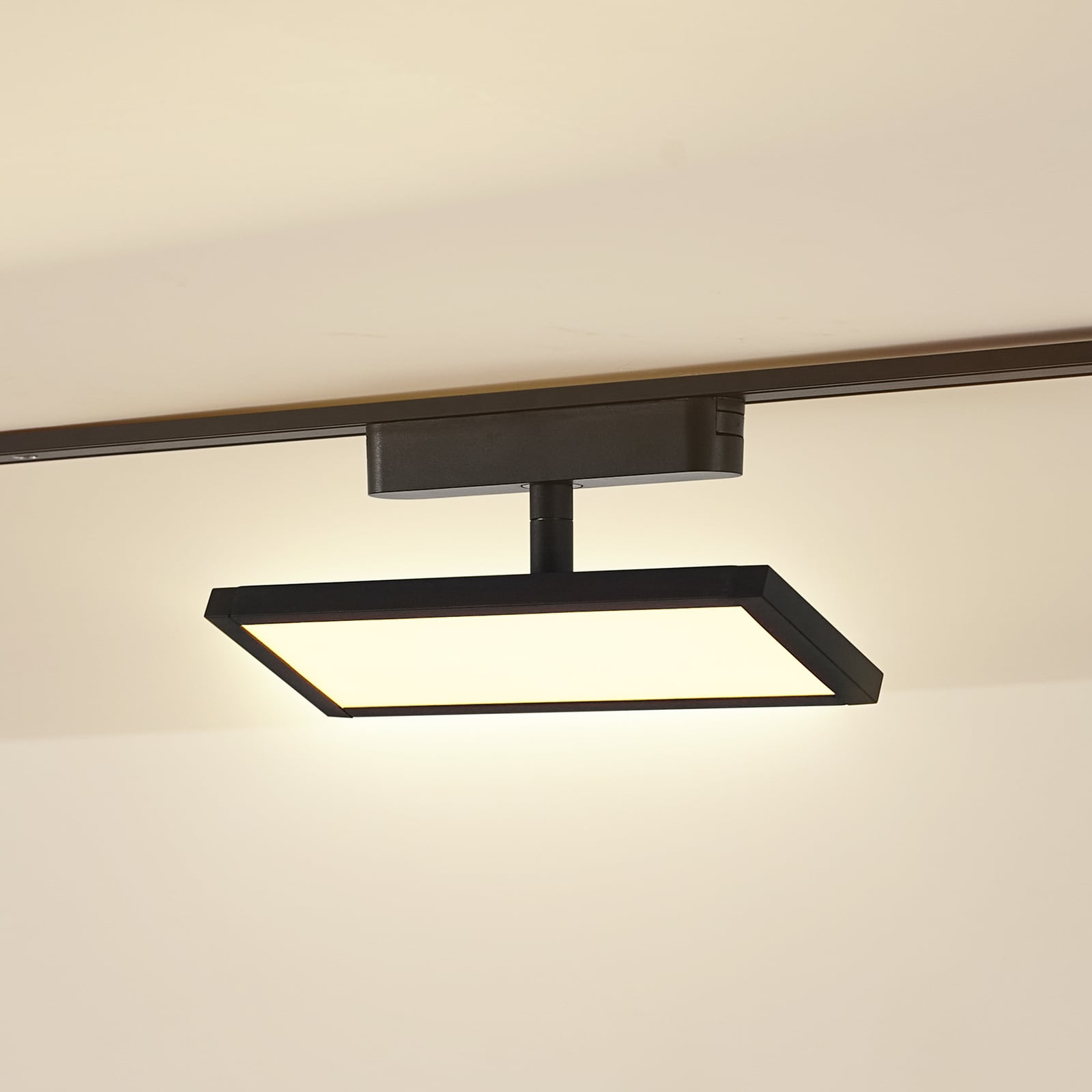 LED-panel 48V Lumaro dimbar svart aluminium forfra