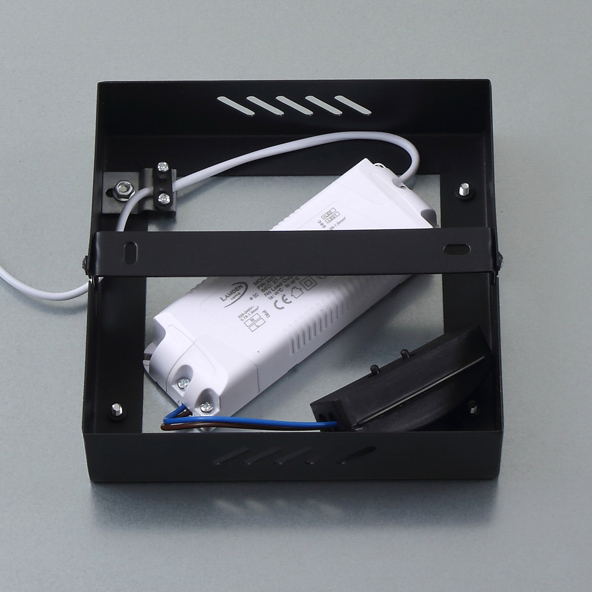 LED-panel Enhife svart aluminium 40x40 cm sideprofil