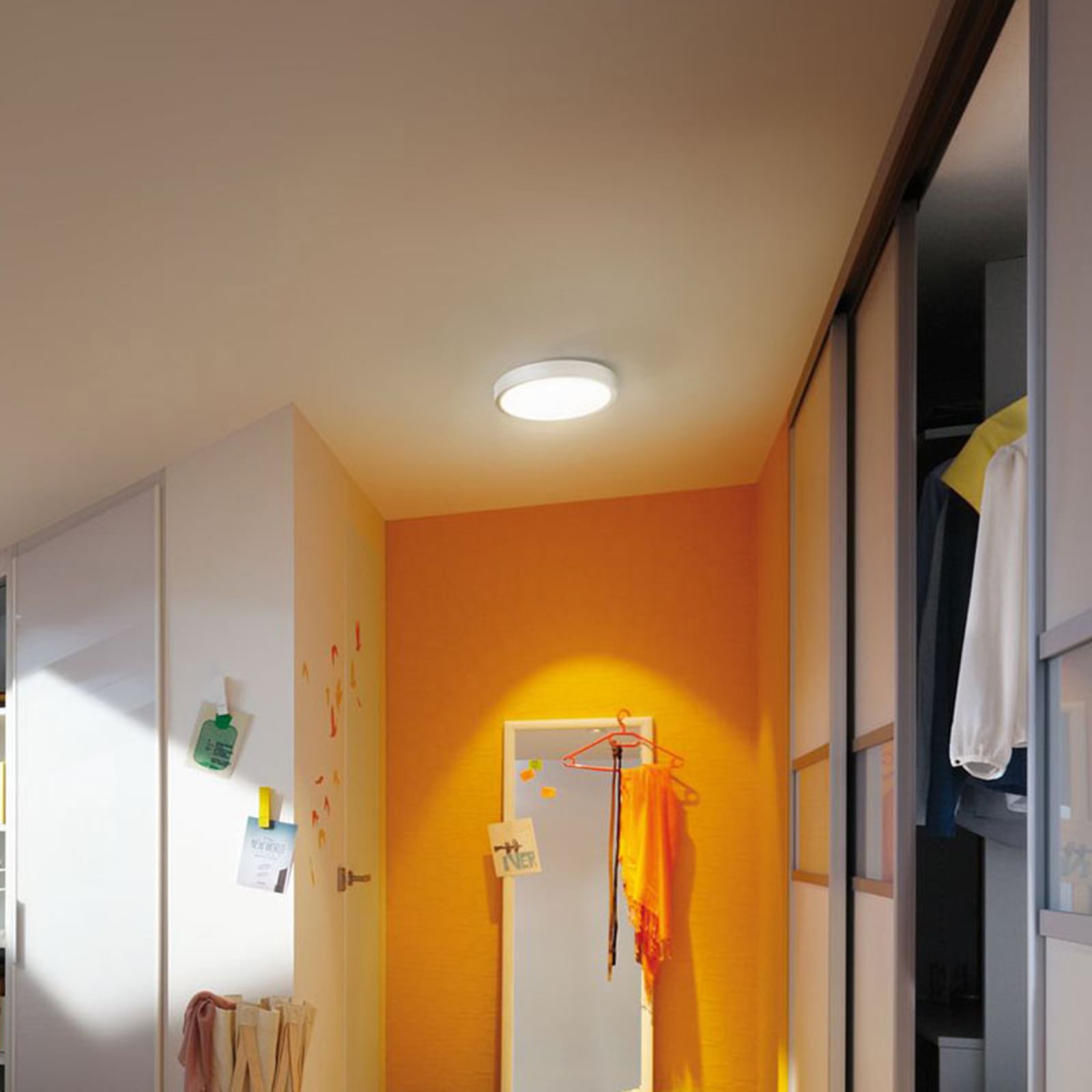 LED-panel Lunar rund Ø30 cm 16W varmhvit matt hvit - Paulmann i bruk