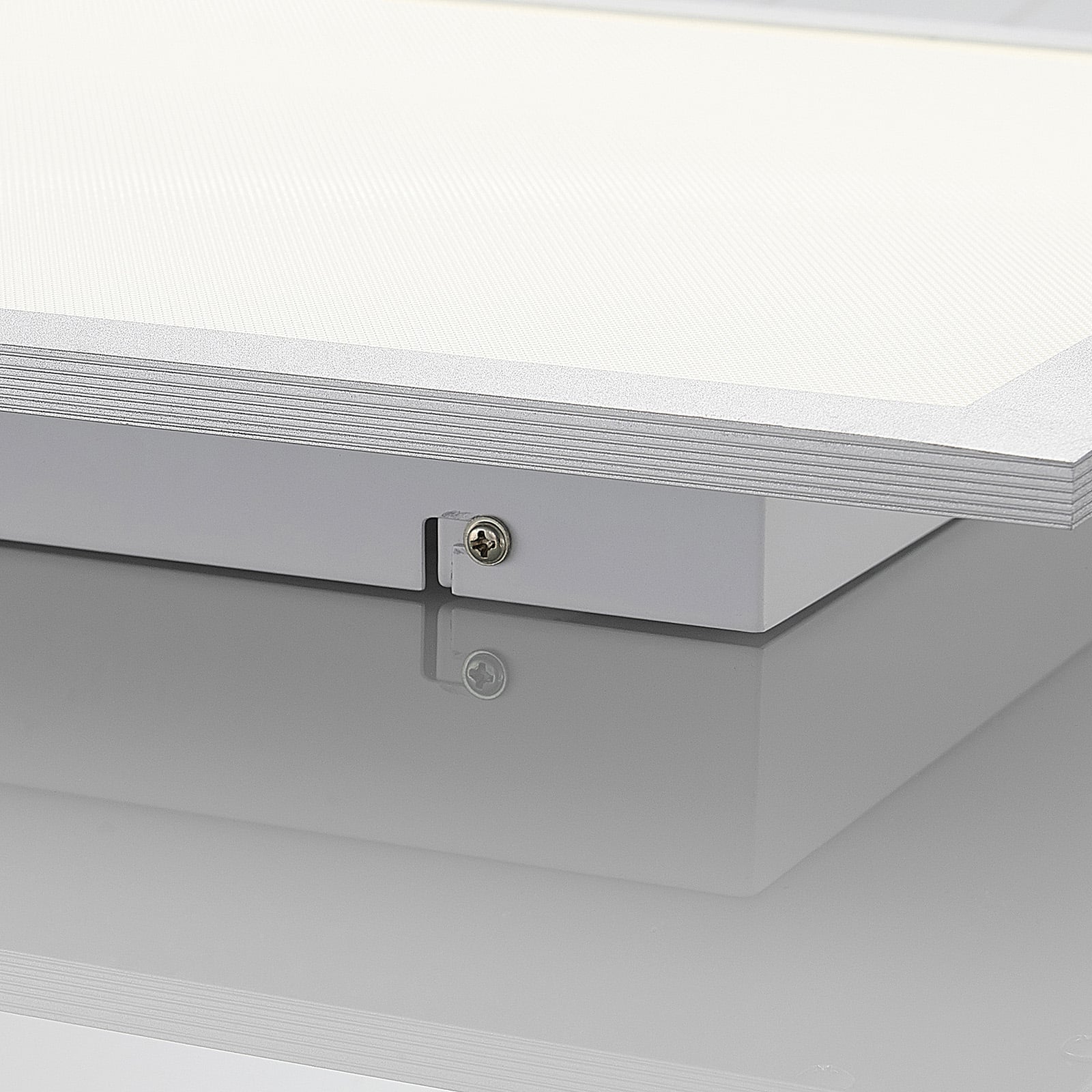 LED-panel Lyndra dimbar aluminium 40x40 cm sideprofil