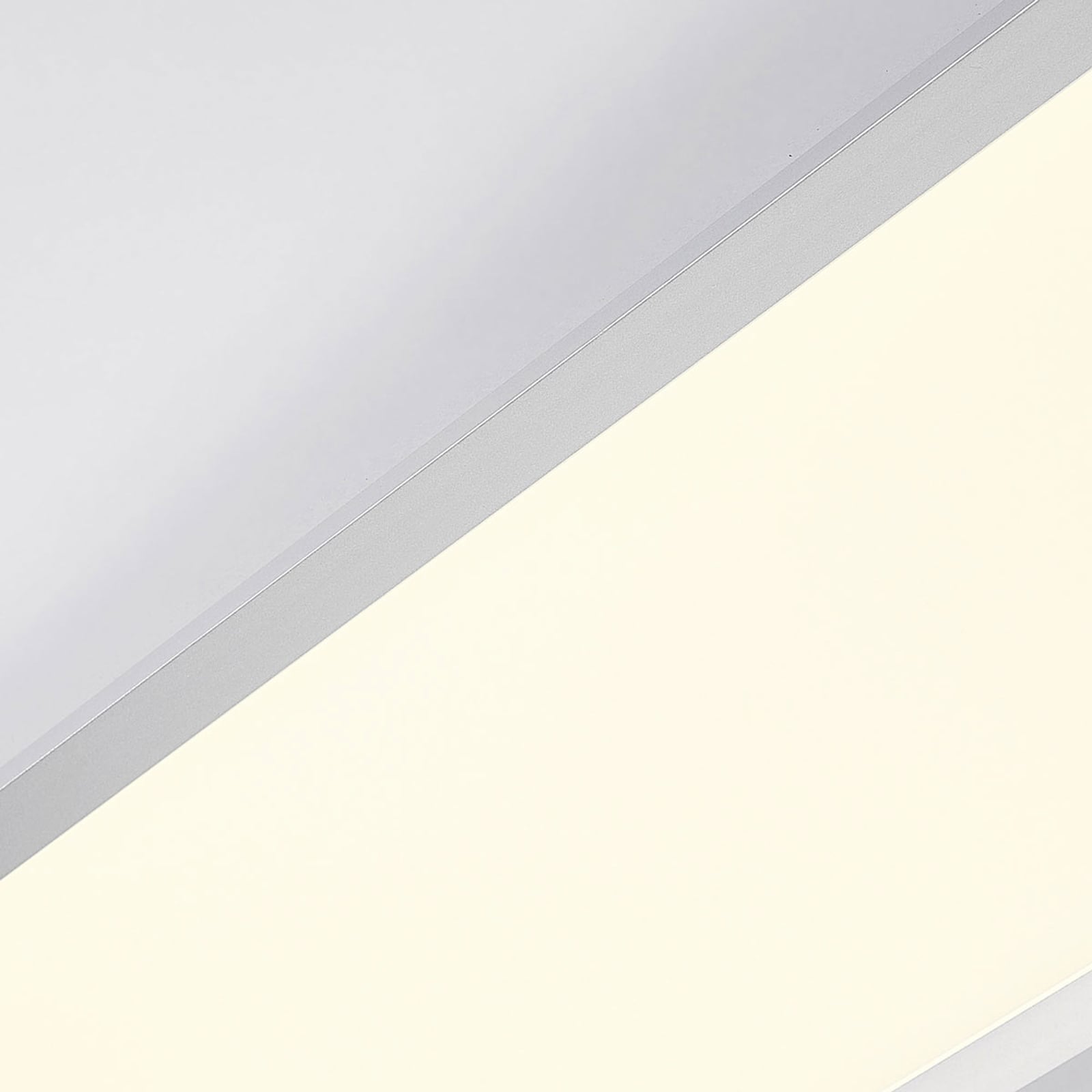 LED-panel Lysander dimbar sølv 119 cm 32W CCT montert i tak