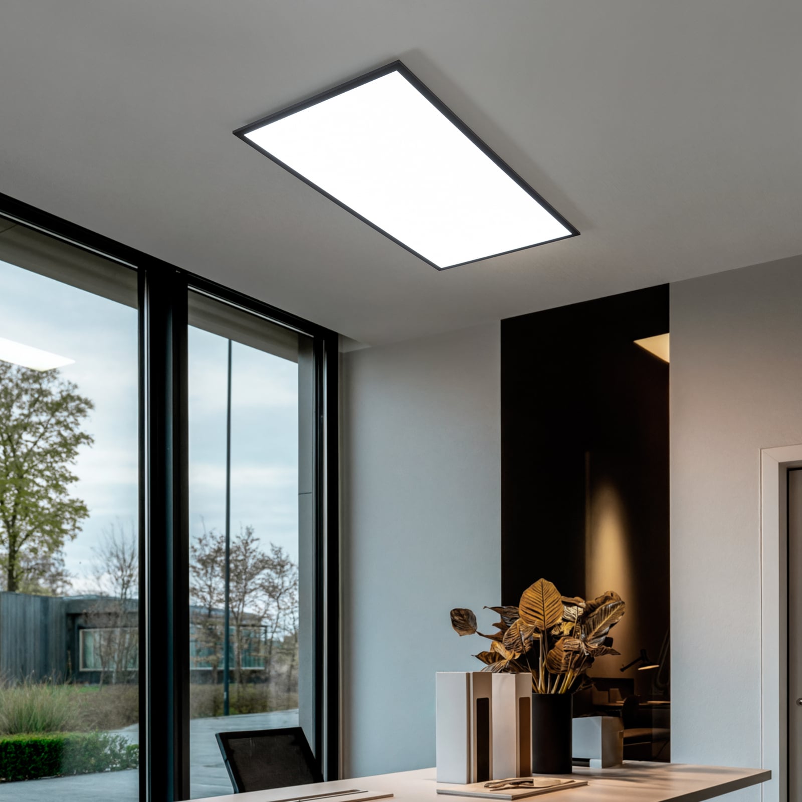 LED-panel Nelios dimbar CCT 120x60 cm svart aluminium bakside