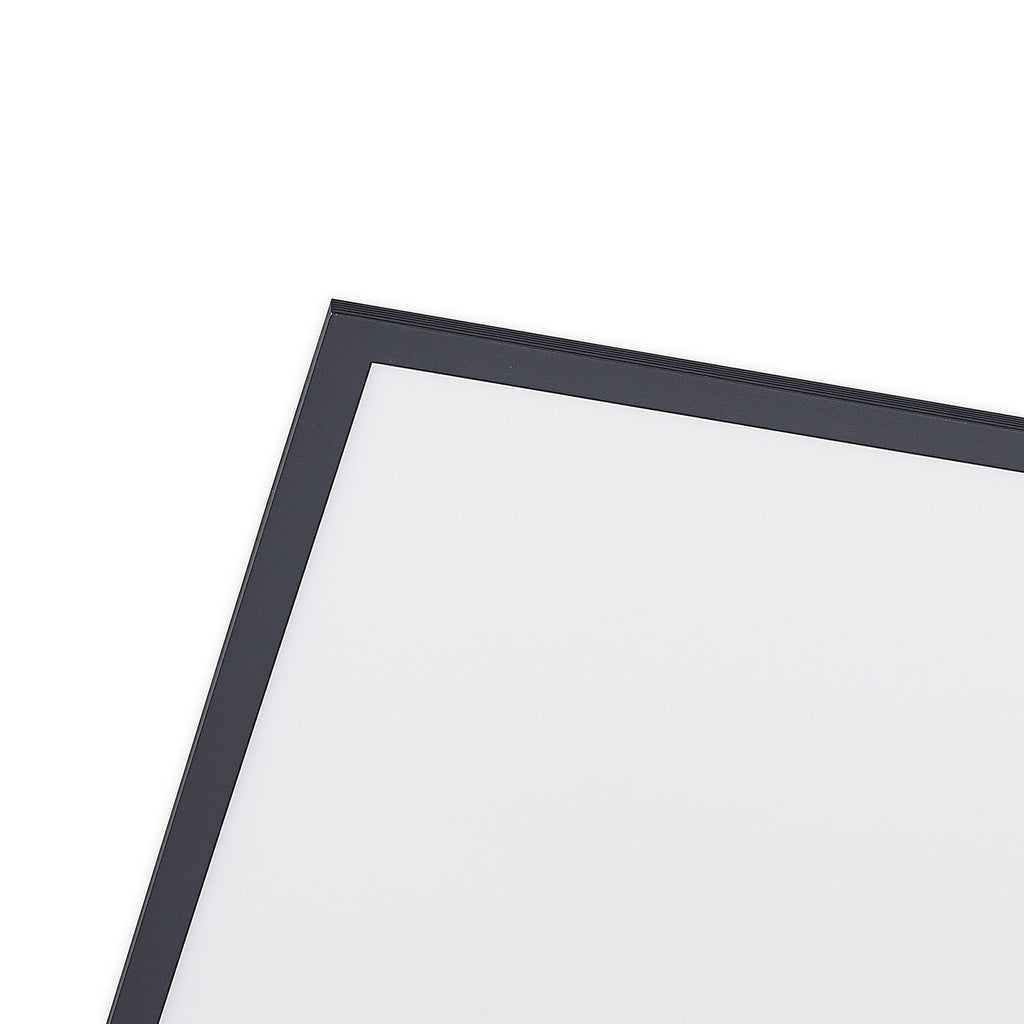 LED-panel Nelios dimbar CCT 120x60 cm svart aluminium sideprofil