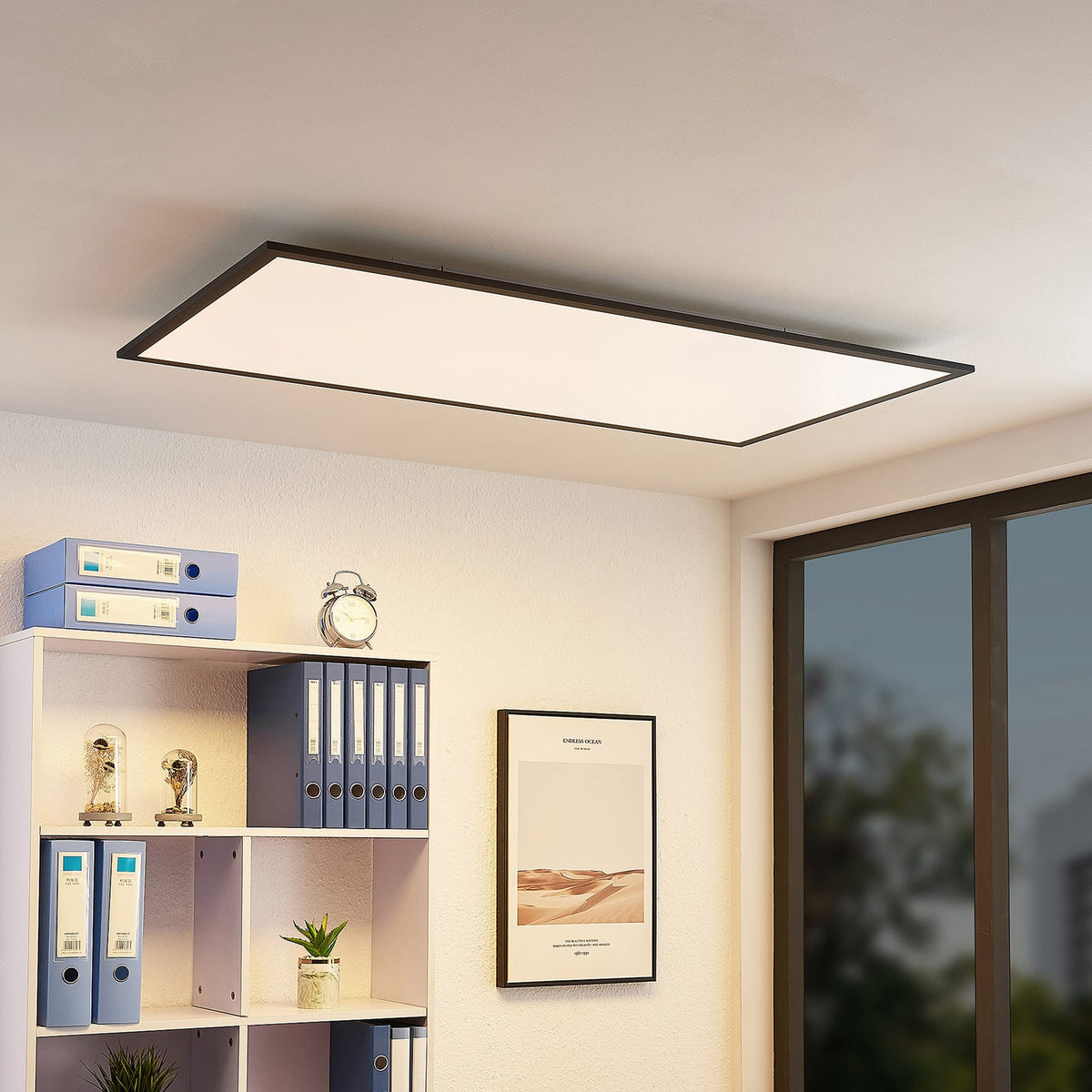 LED-panel Nelios svart aluminium 120x60 cm 72W bakside