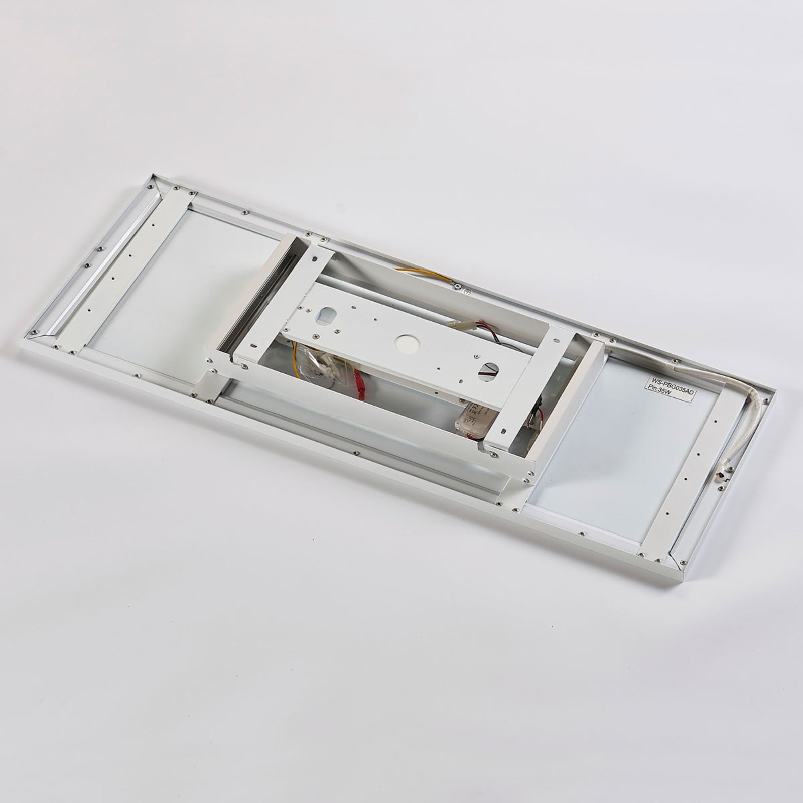 Sideprofil av LED-panel Philia CCT dimbar 80x29,5 cm 30W