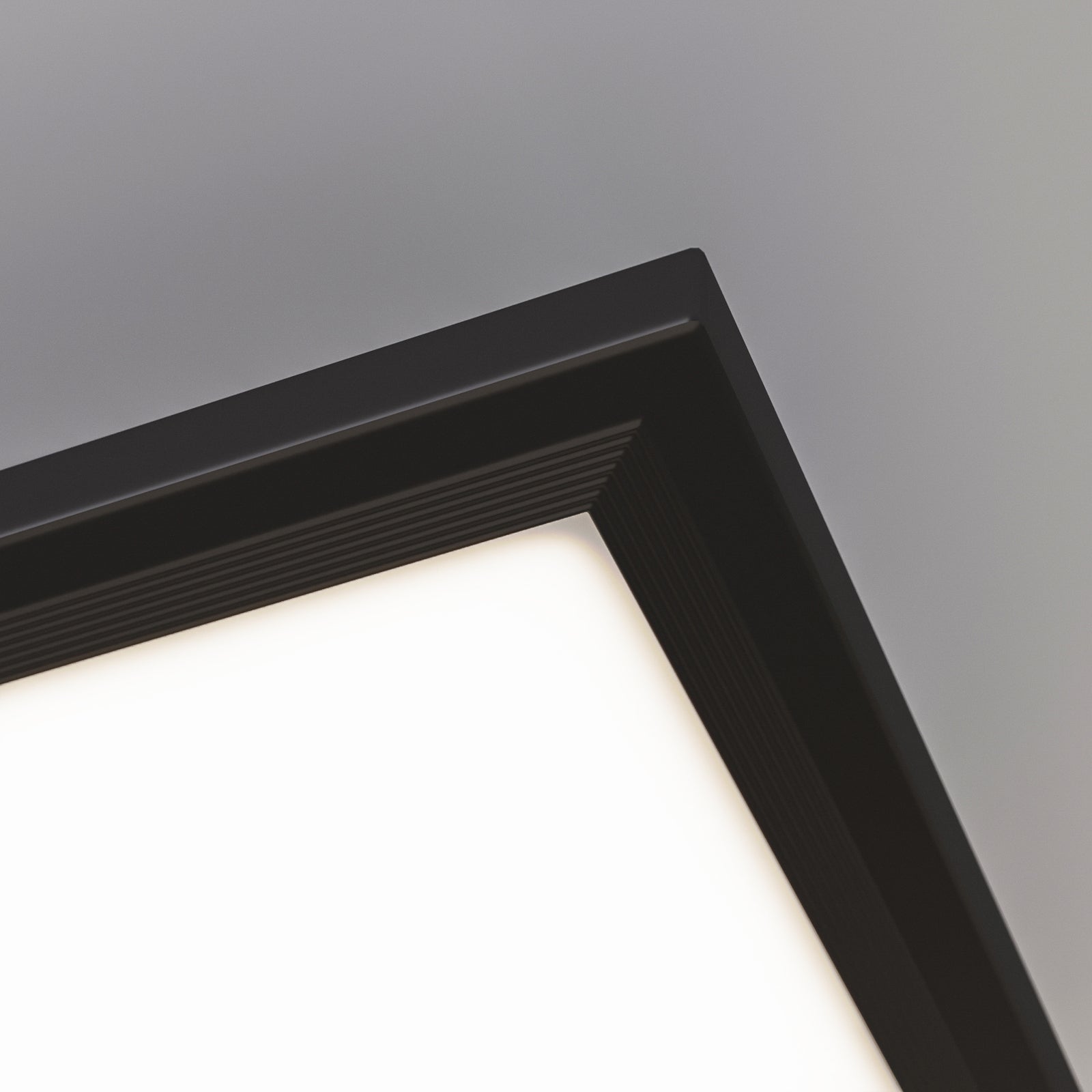 LED-panel Piatto CCT dimbar 100x25 cm svart med fjernkontroll
