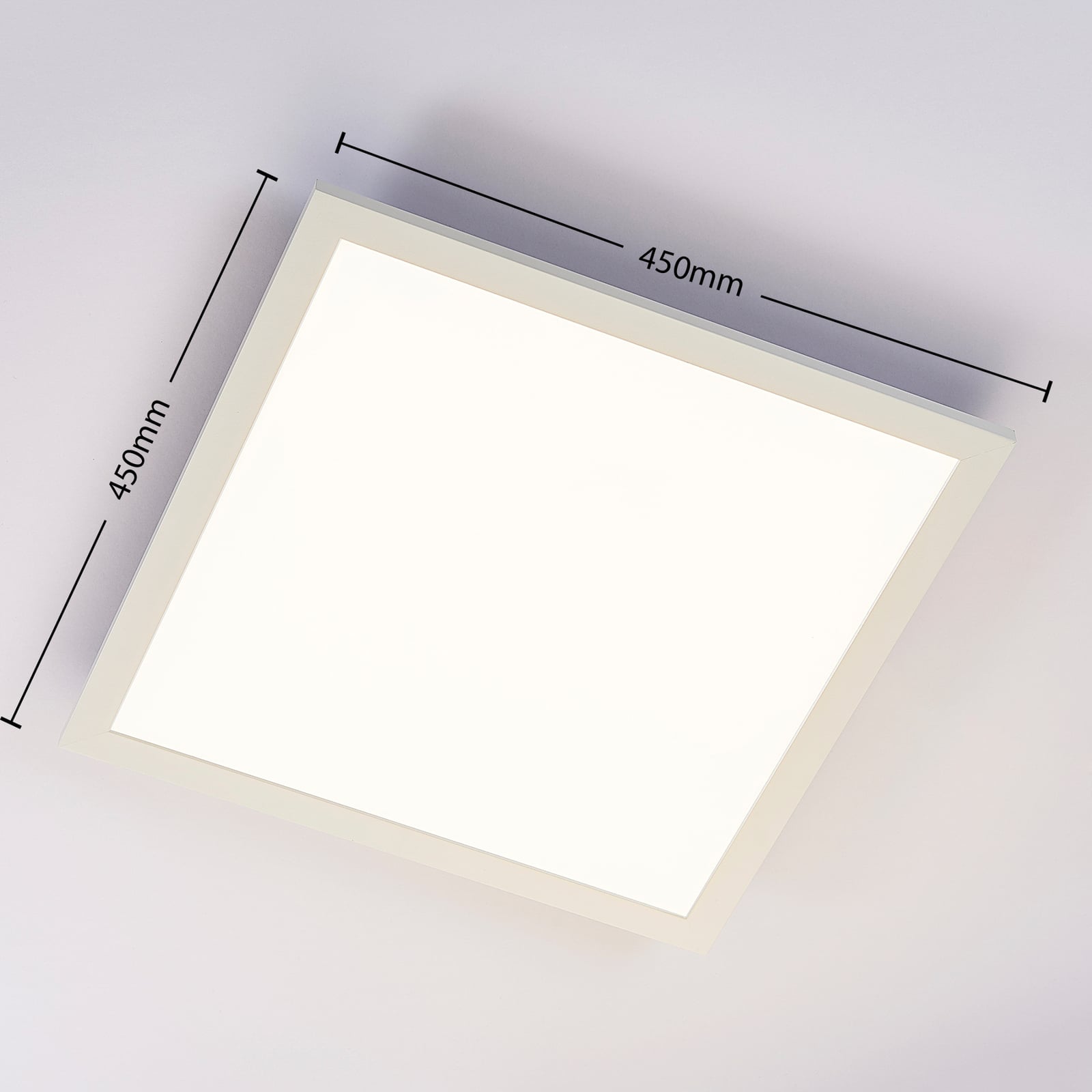 LED-panel Tinus RGB dimbar montert i tak
