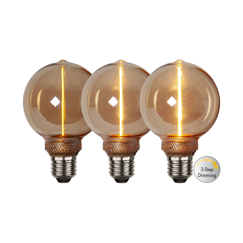 LED-pære DecoLED One G80 E27 2W amber montert i lampe