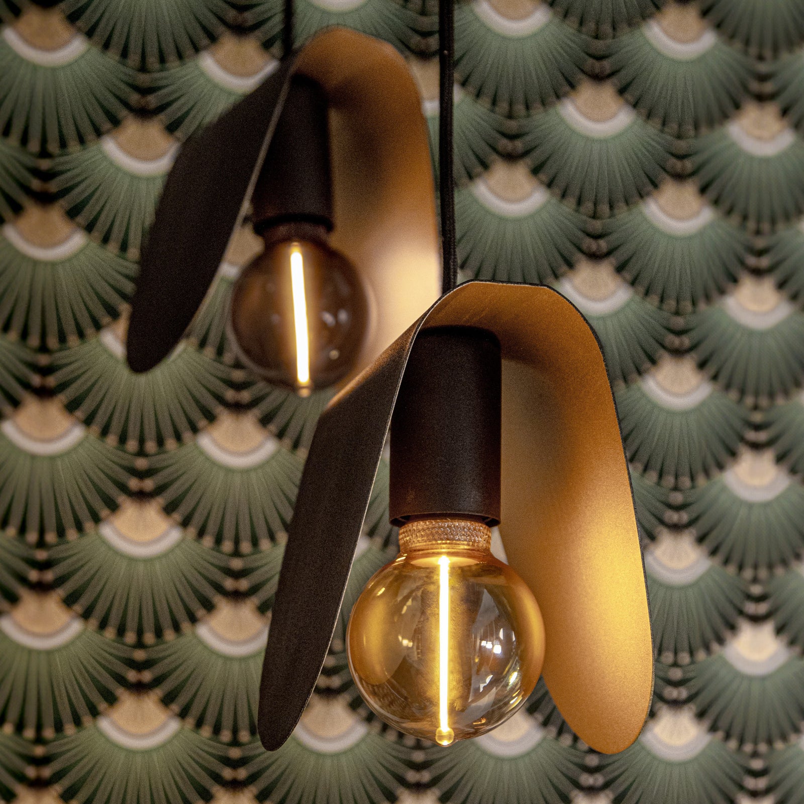 LED-pære DecoLED One G80 E27 svart detalj av filament