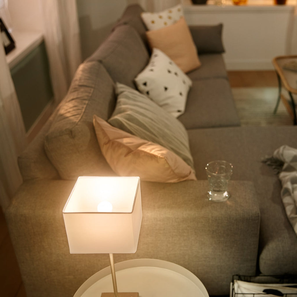 LED-pære E14 dråpeform 5,7W 2700K dimbar Philips Hue med smart styring