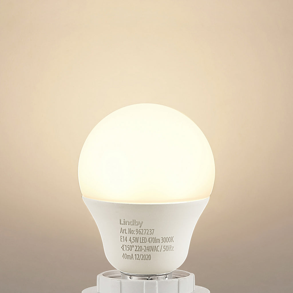 LED-pære E14 G45 dråpeform 4,5W 3000K opal nærbilde