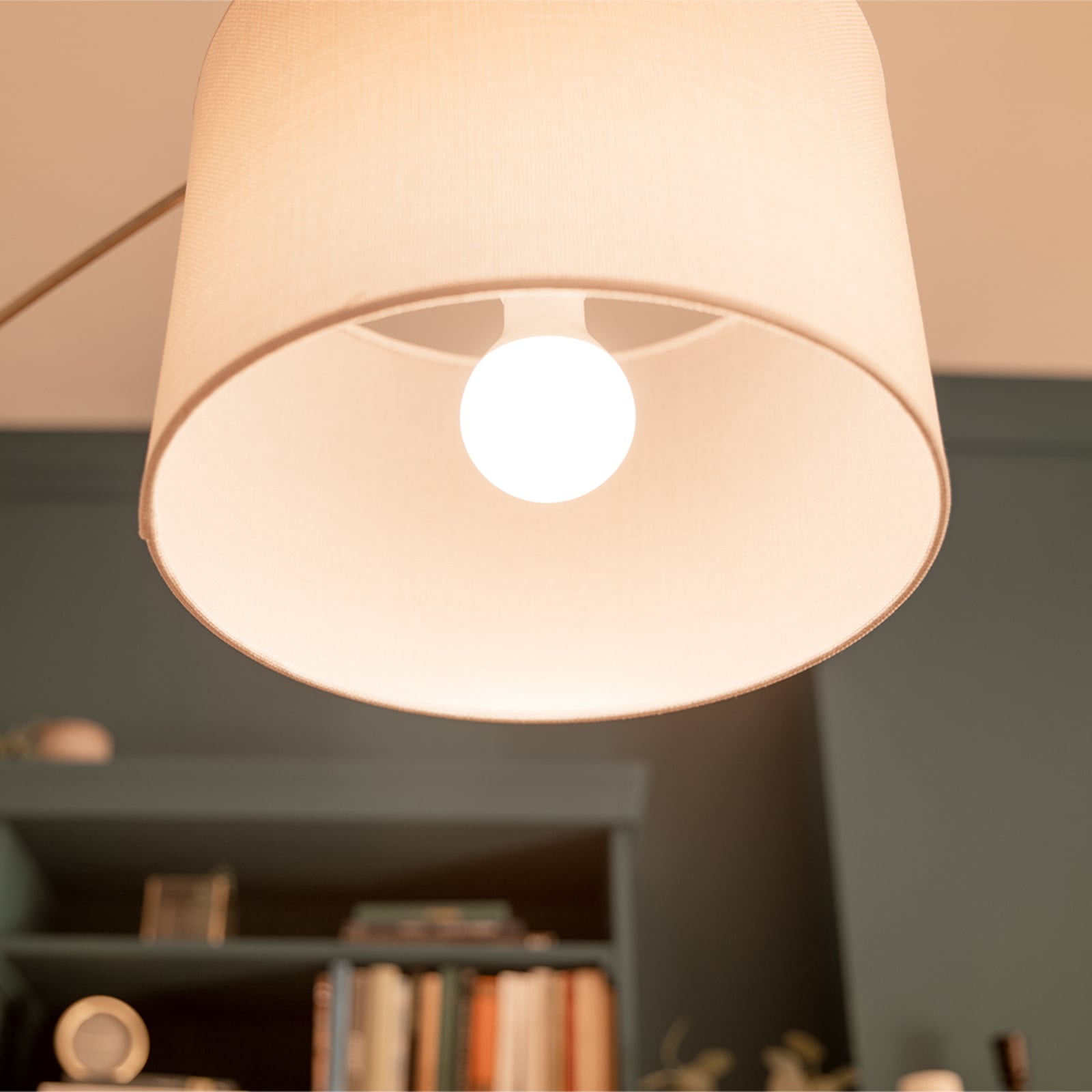 LED-pære E27 13W 1521lm 2700K matt 2-pakning - Philips montert