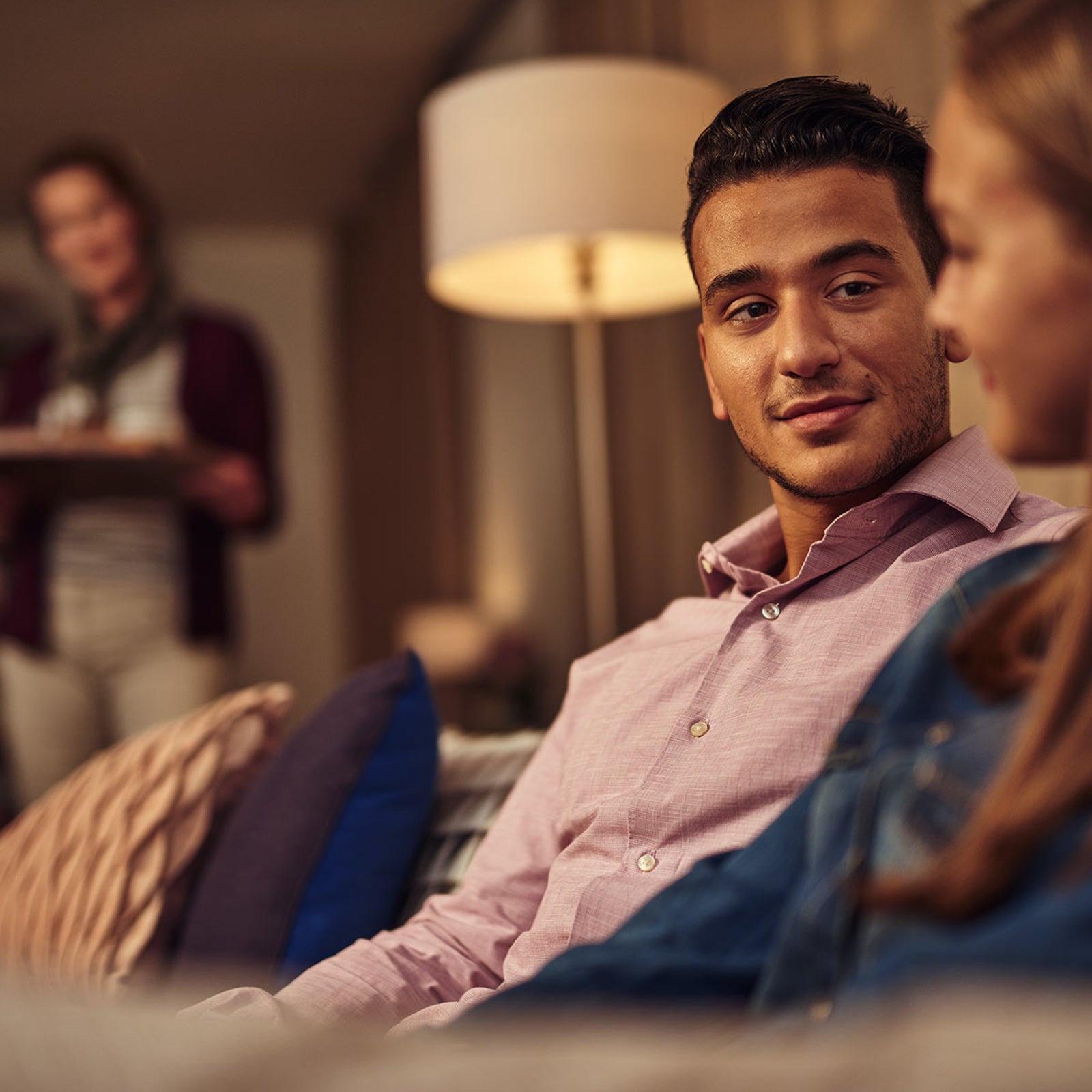 LED-pære E27 3,4W WarmGlow matt dimbar Ra90 - Philips detalj