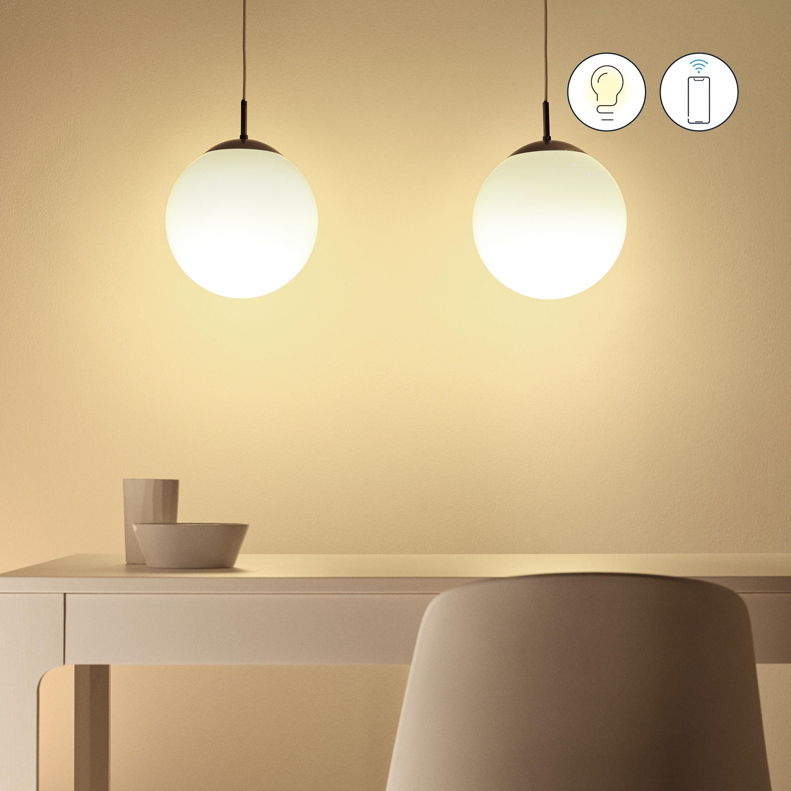 LED-pære E27 8,5W RGBW matt dimbar WiFi 2-pk med fjernkontroll bakside
