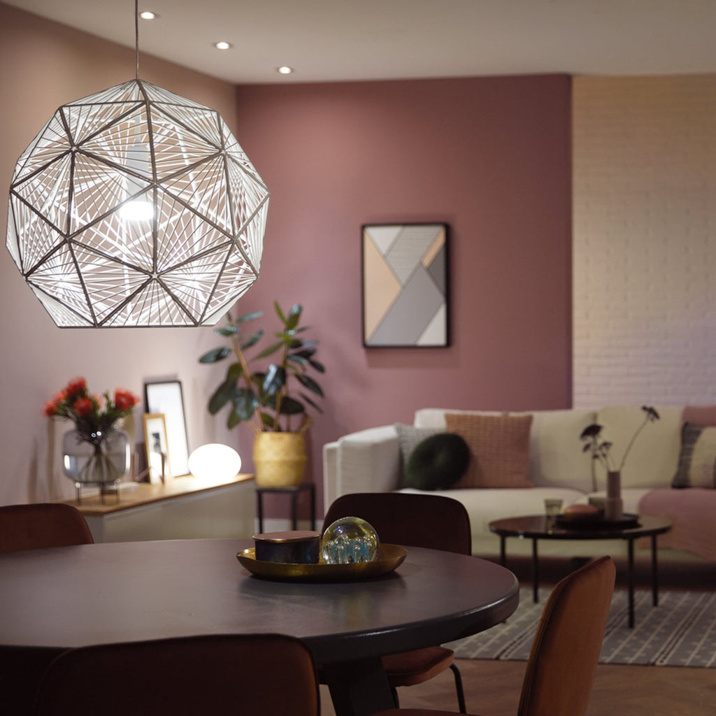 LED-pære E27 9W varmhvit dimbar Bluetooth Zigbee 2-pk Philips Hue montert i lampe