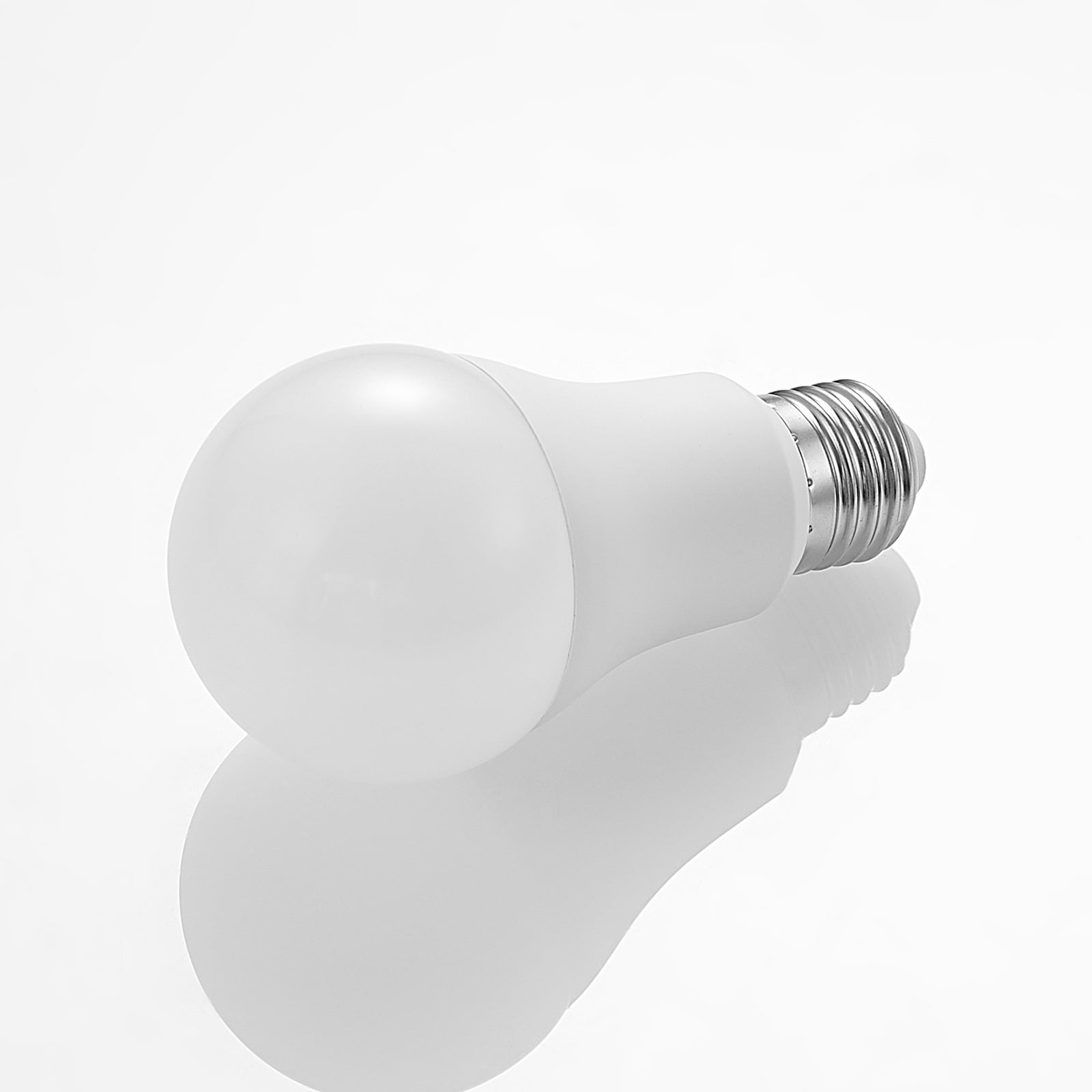 Nærbilde av LED-pære E27 A60 13,5W opal 3000K 1521 lm fra Arcchio