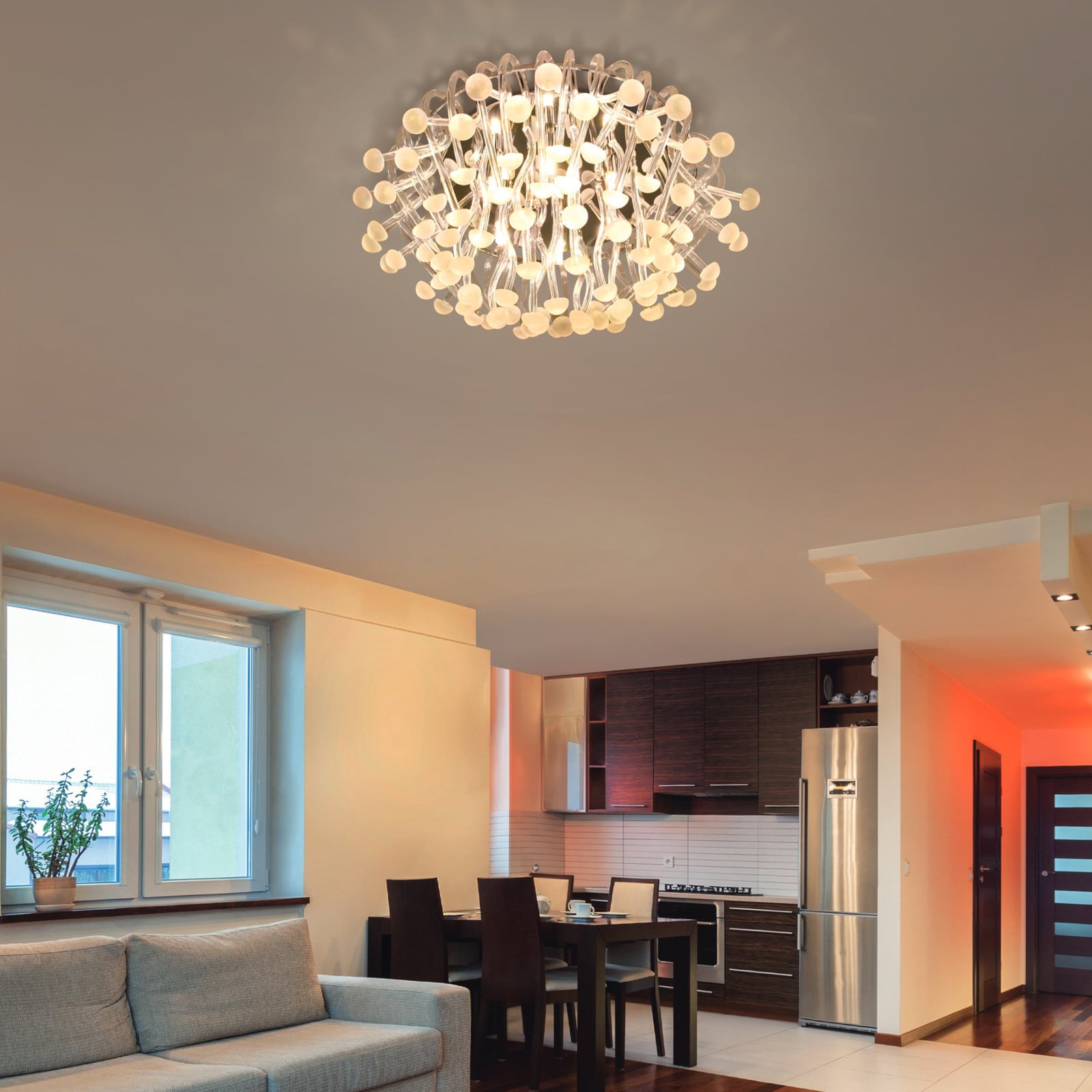 LED-pære G9 4W matt dimbar 480lm 2700K varmhvit - Philips nærbilde
