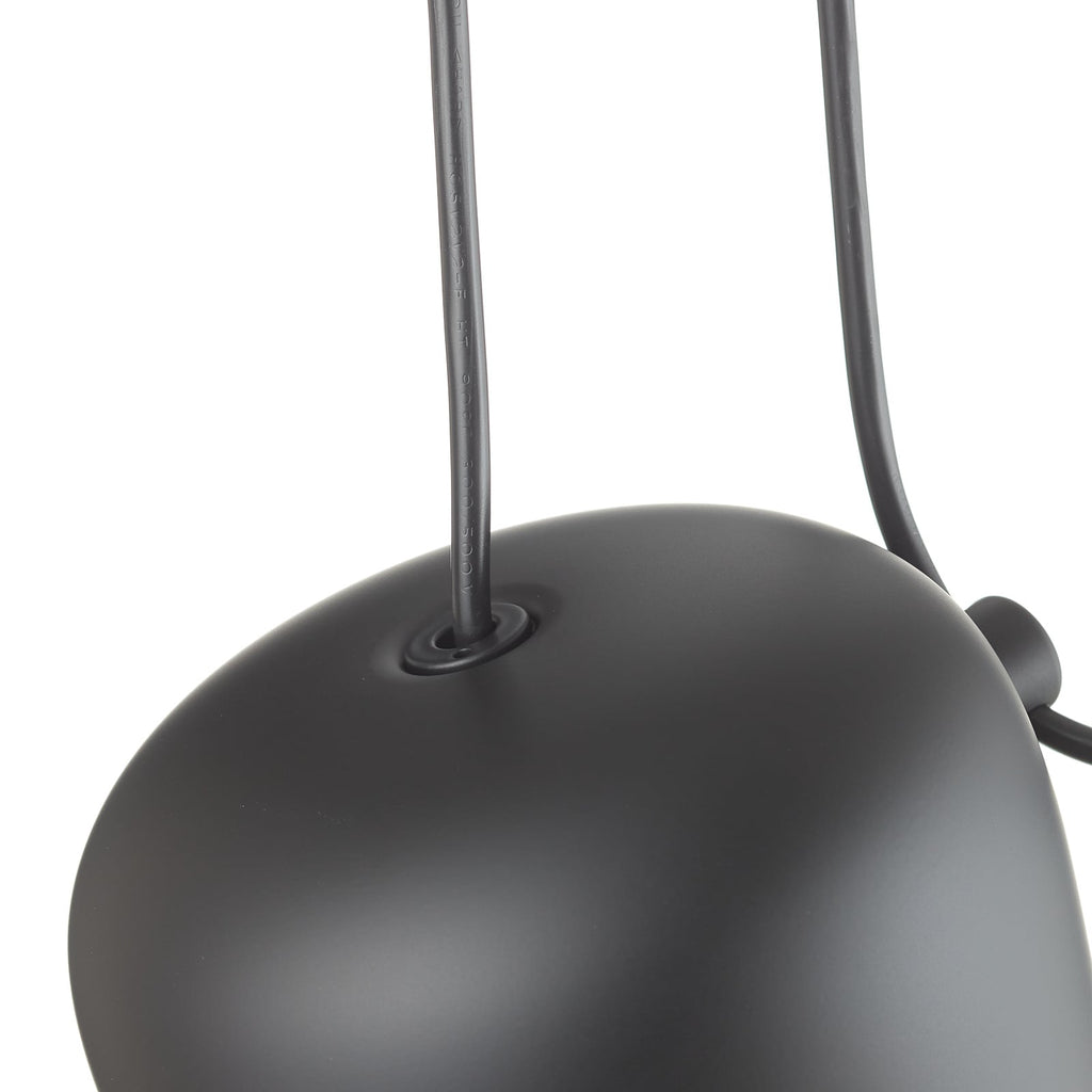 LED pendellampe Aim Small dimbar svart Ø17 cm 12W fra siden