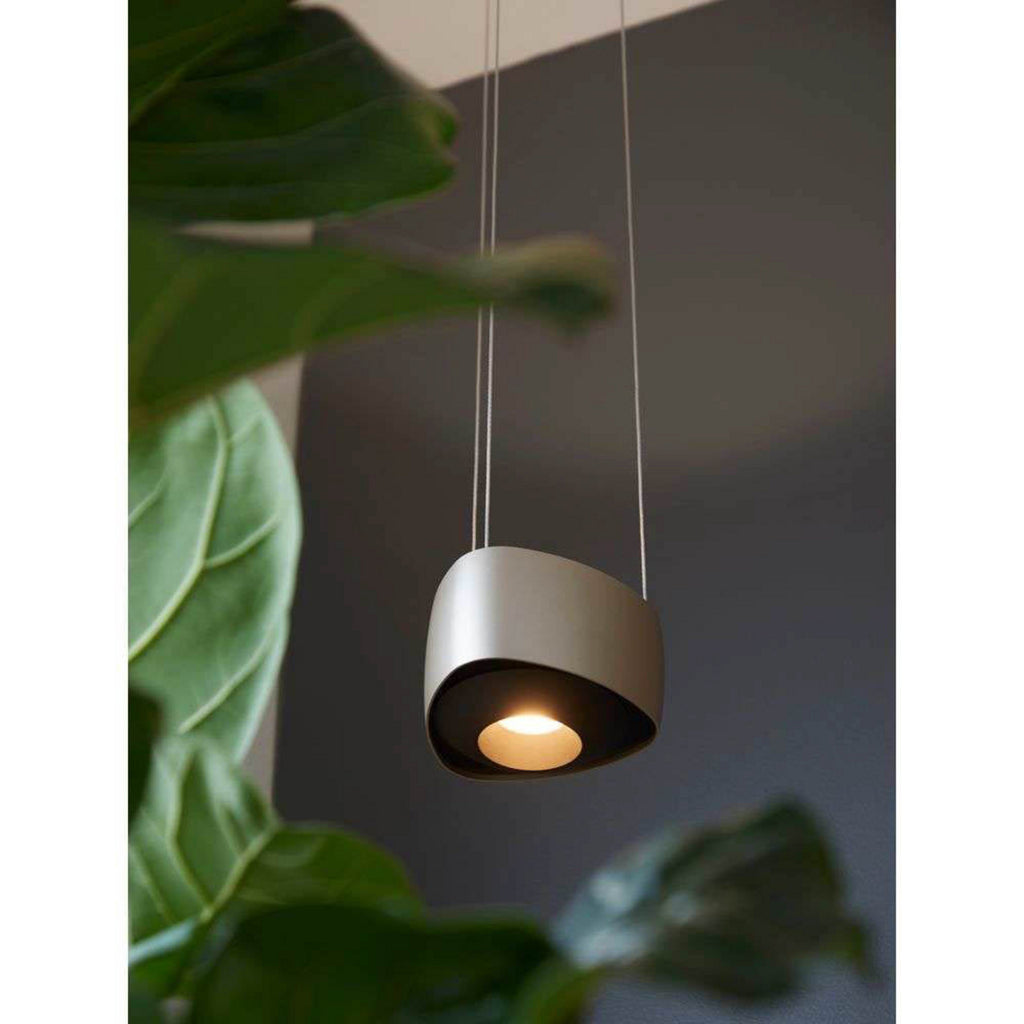 LED pendellampe Air aluminium dimbar 20W 2700K montert over bord