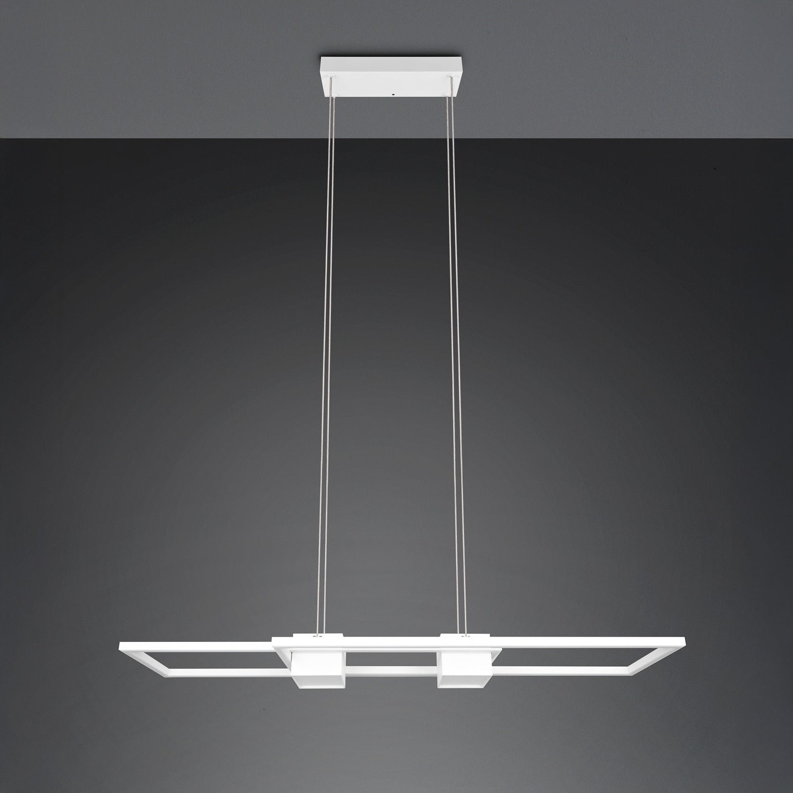 LED pendellampe Albany CCT dimbar hvit 100x28 cm montert i rom