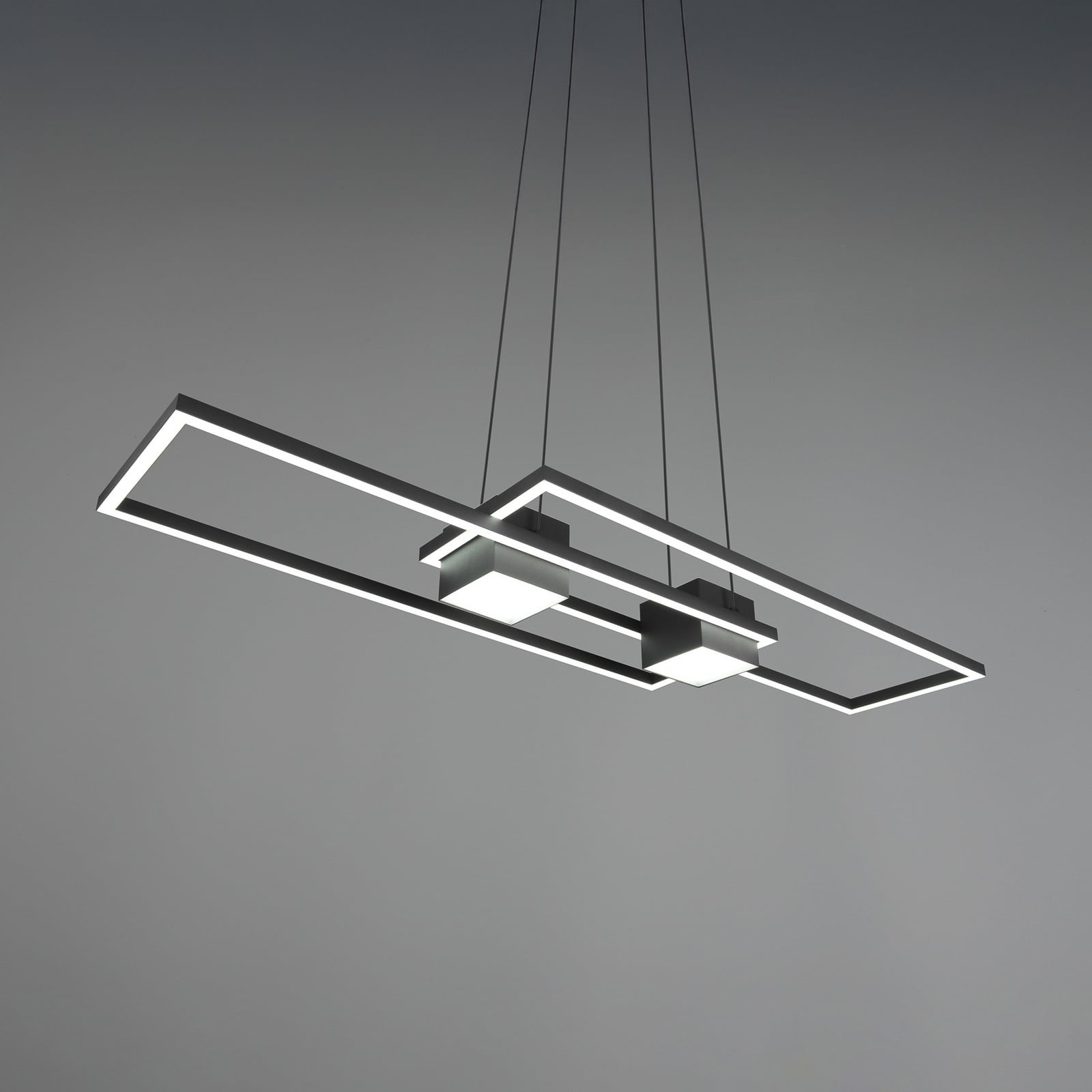LED pendellampe Albany svart matt 100x28 cm montert i rom