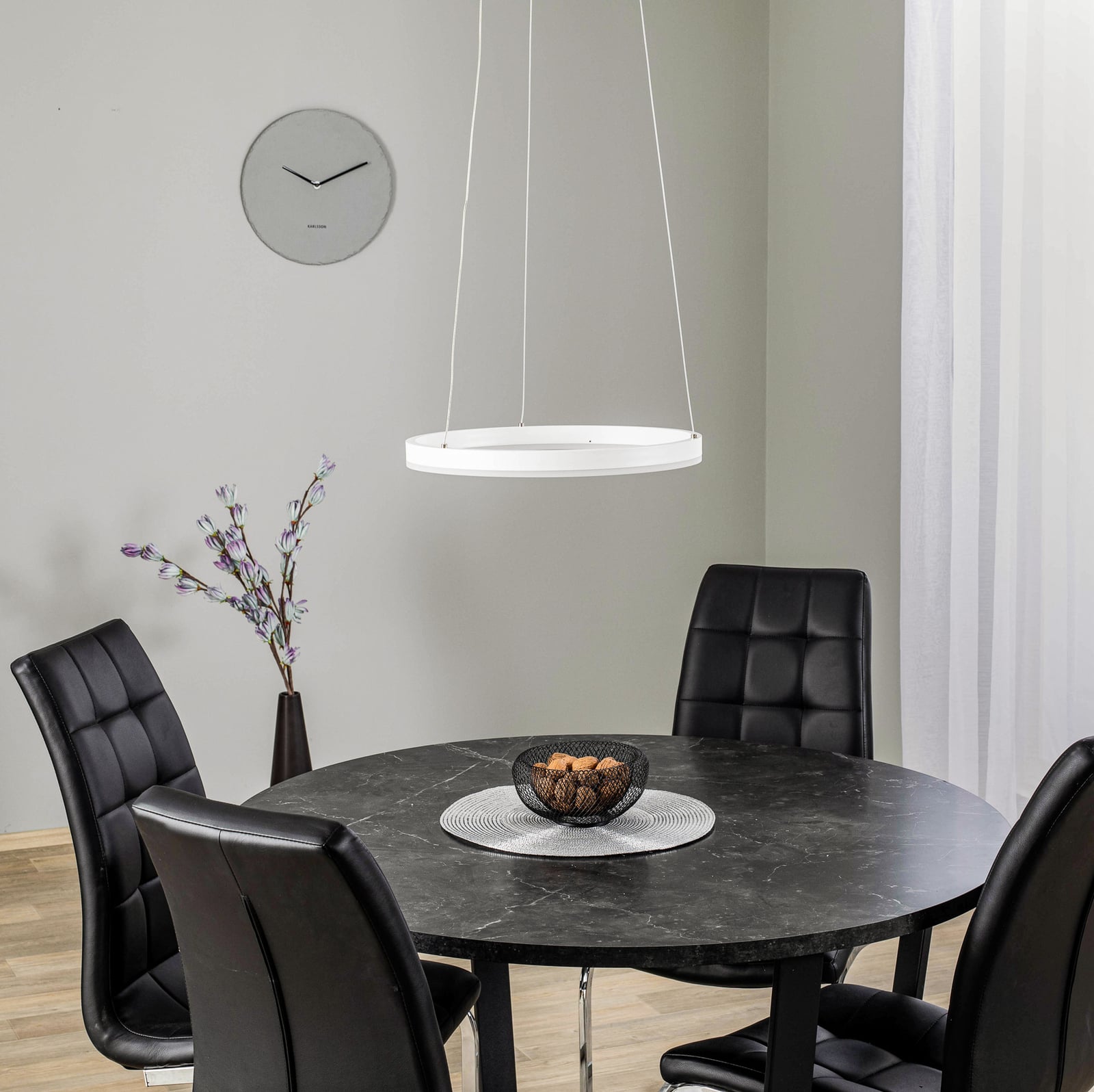 LED pendellampe Albiona ringformet hvit dimbar Ø40 cm detalj av lampe